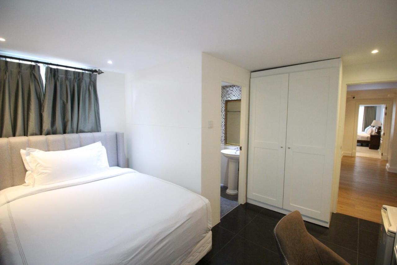 Aparthotel Sasha House *