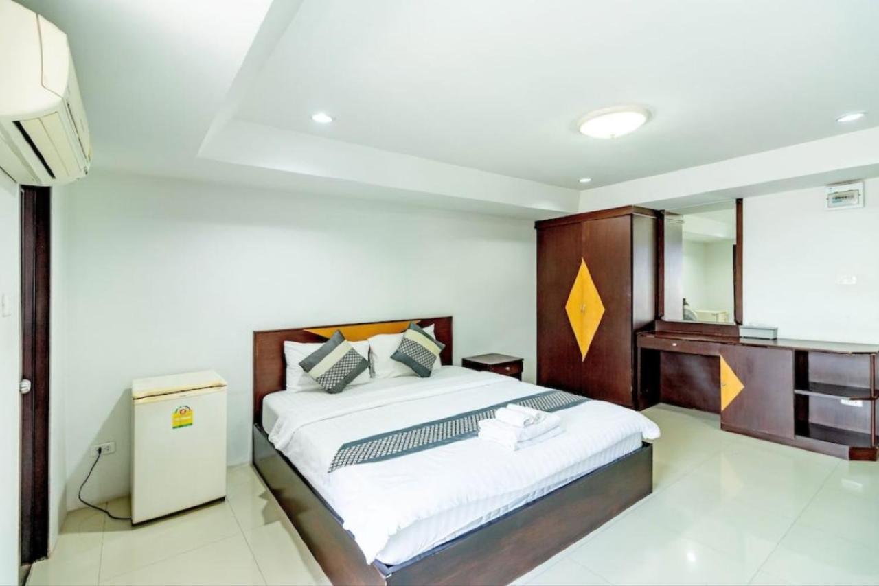 Aparthotel Grannylla Charoenkrung 3*