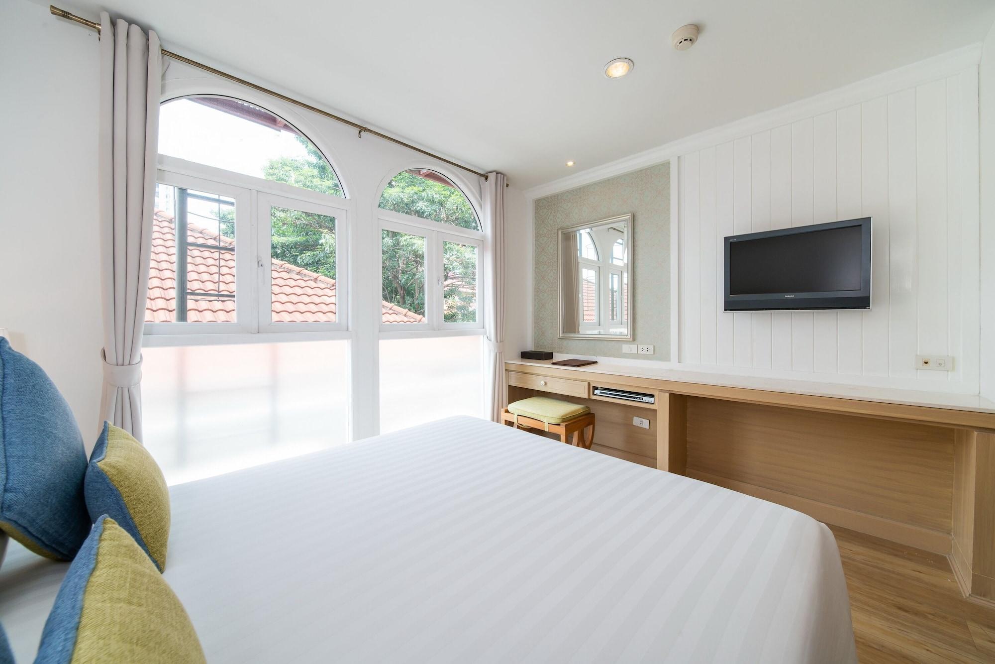 Hotel La Petite Salil Sukhumvit 8 3*