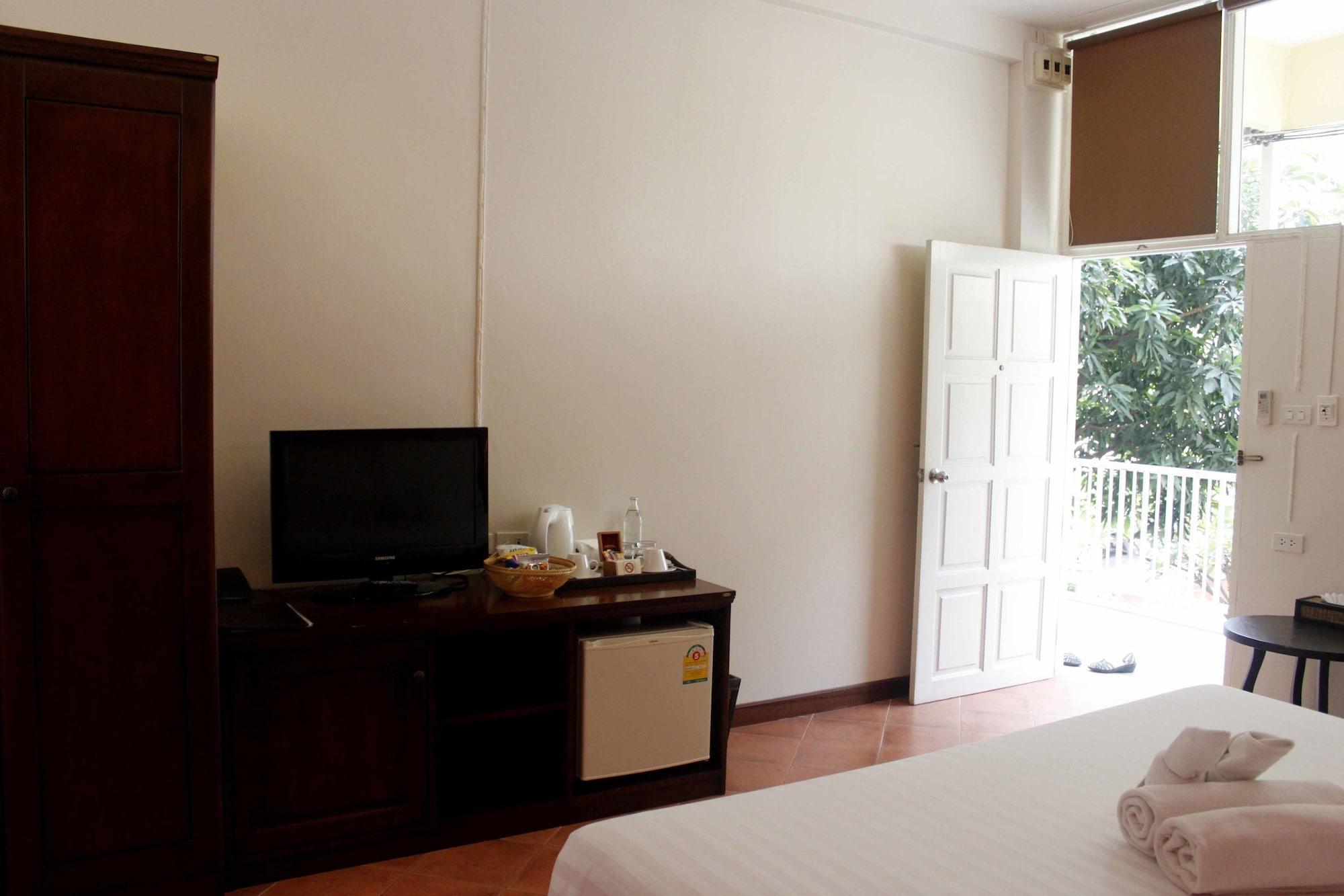 Feung Nakorn Balcony And Cafe