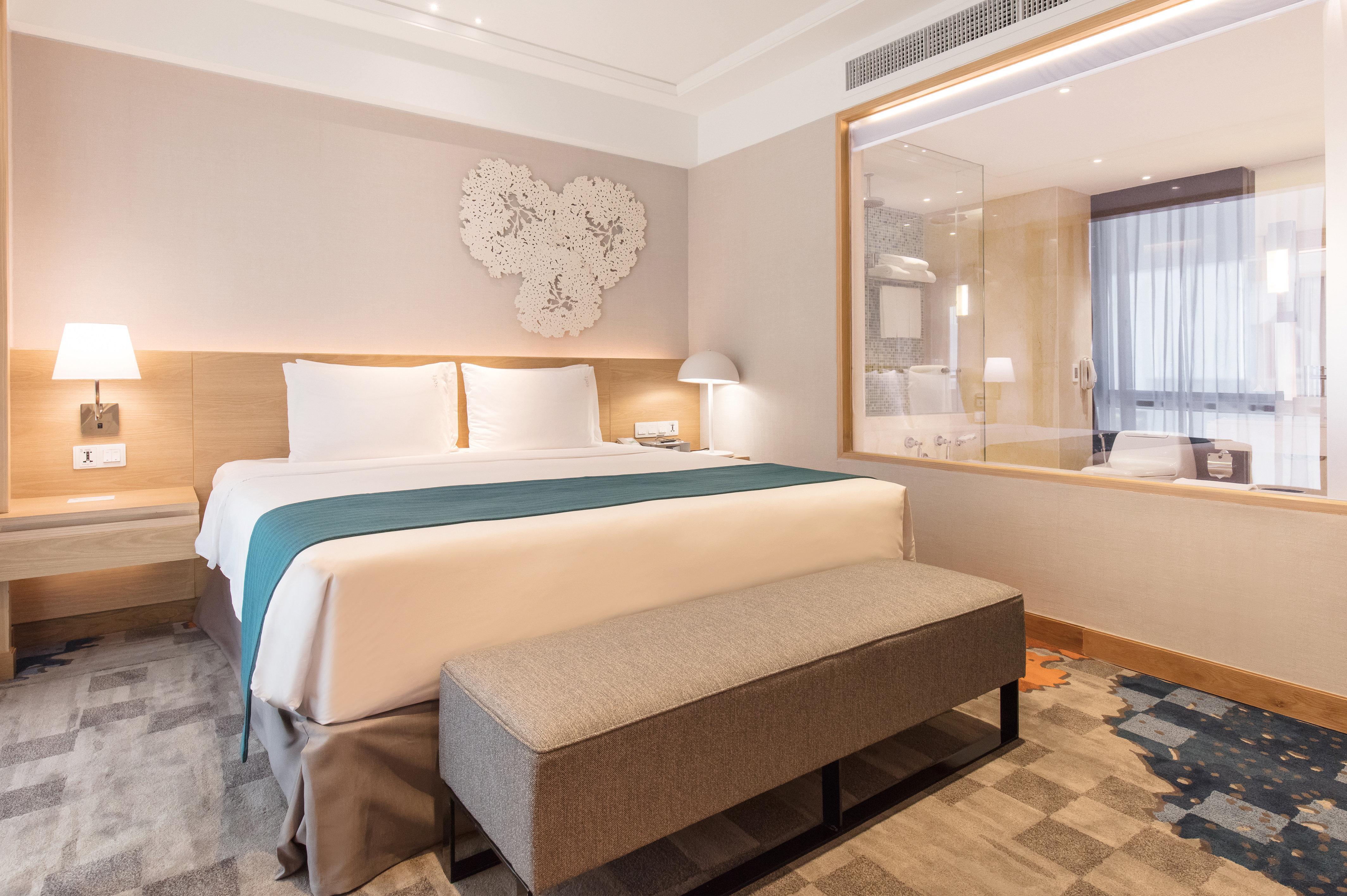 By Ihg
