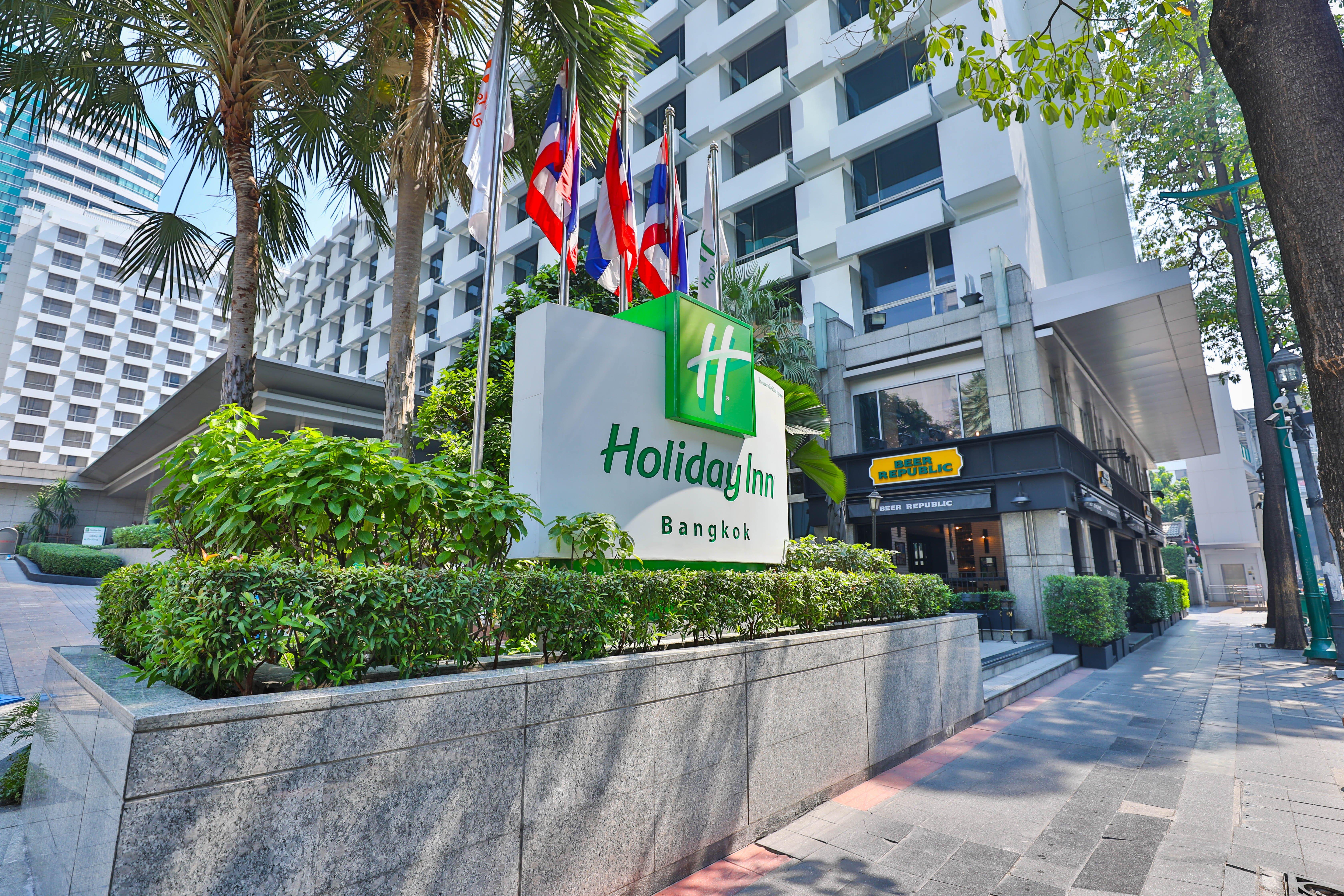By Ihg