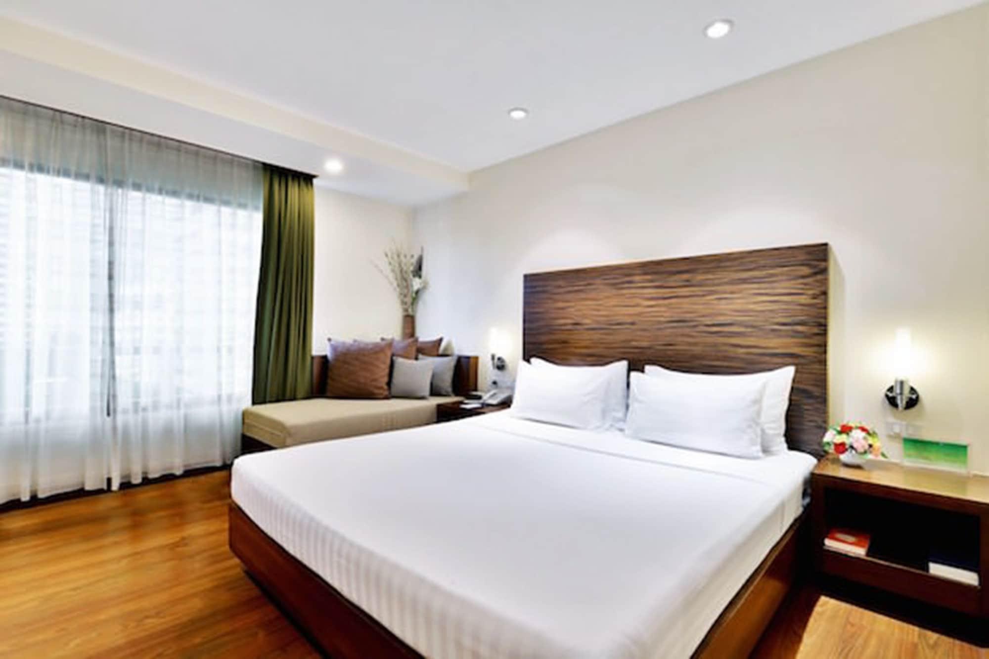 Hotel St. James Bangkok
