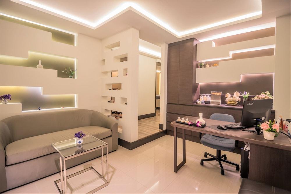 Hotel Midtown 4*