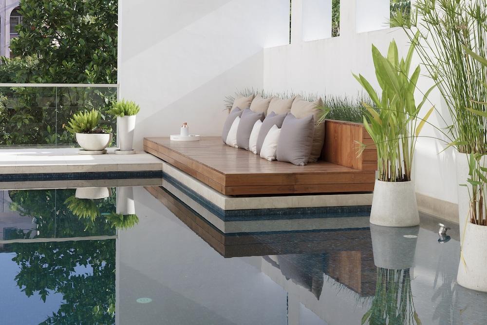 Twothree A Homely - Sha Extra Hotel 4*