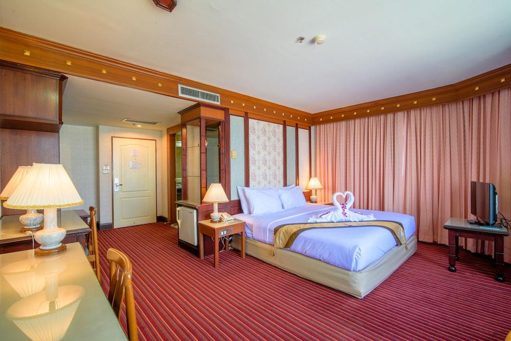 Alexander 5* Bangkok