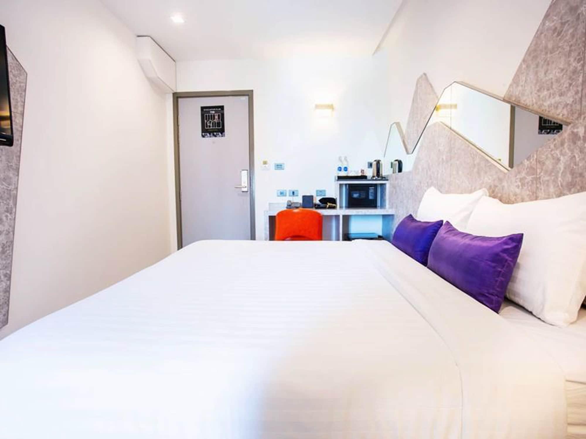 Cubic Pratunam Hotel 3*