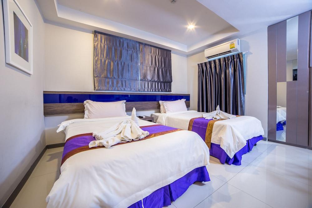 Cubic Pratunam Hotel