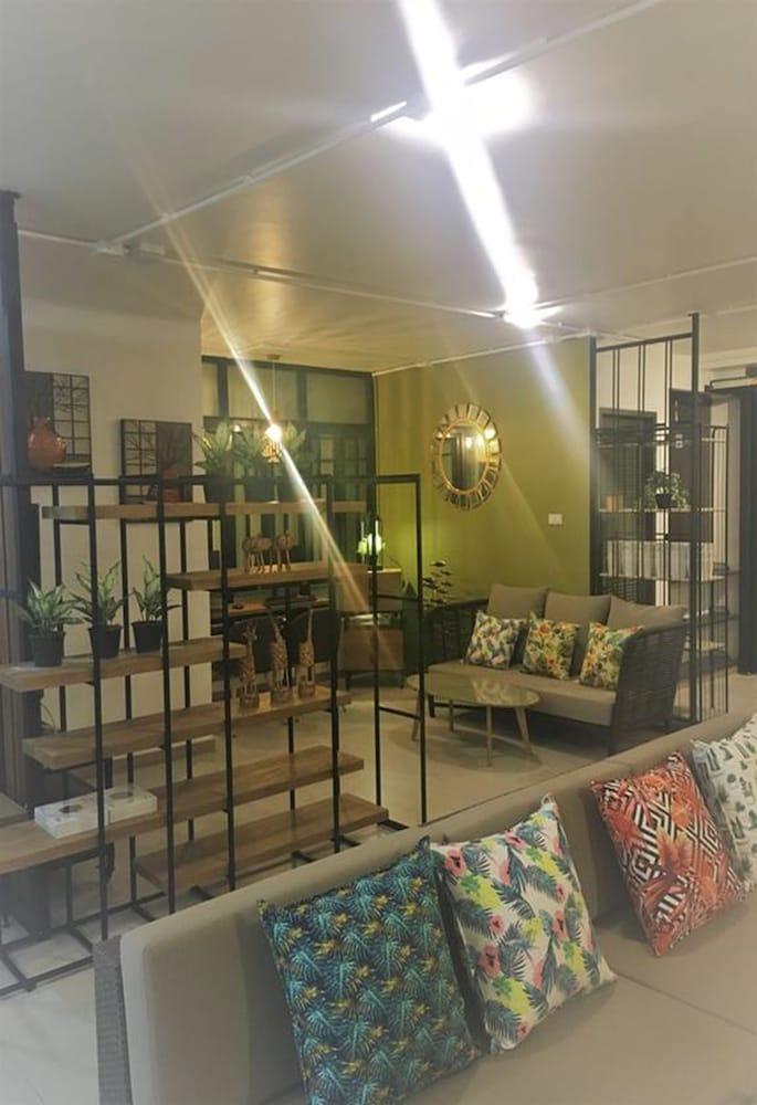 Hotel Saran Poshtel