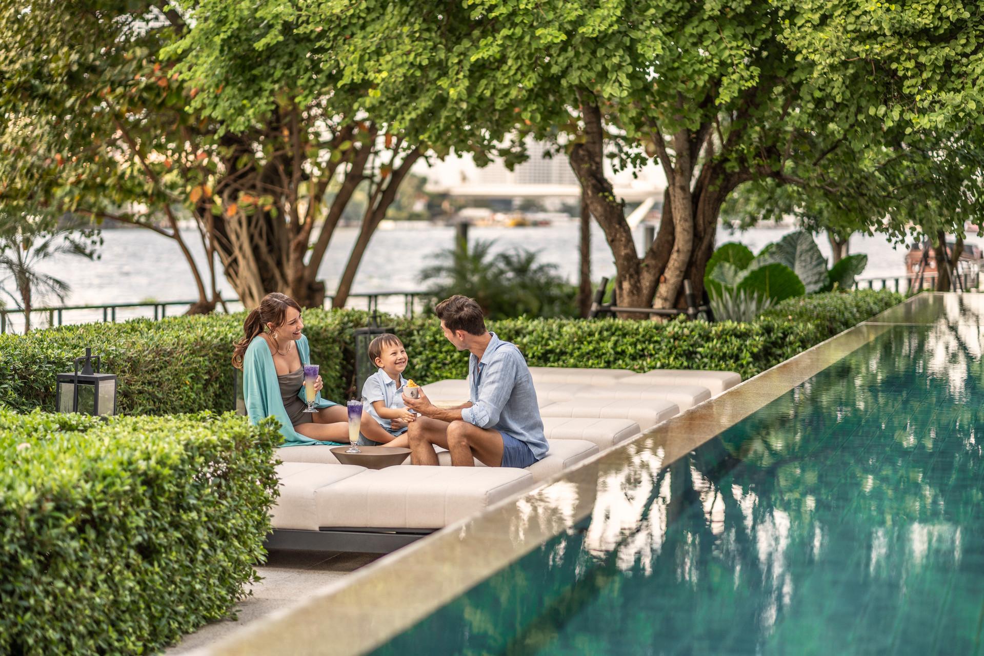 Four Seasons At Chao Phraya River Hotel