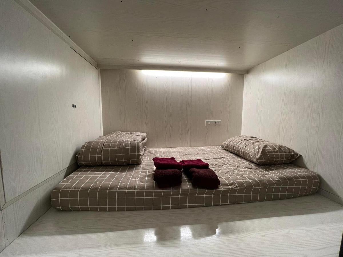 Hostel Comfy Crib Bangkok