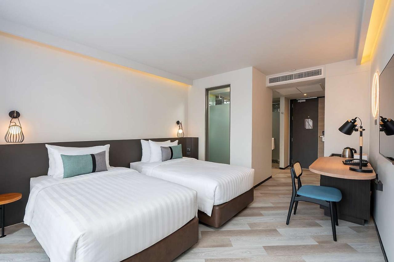 Hotel Seekers Finders Rama Iv Surestay Collection By Bw Bangkok