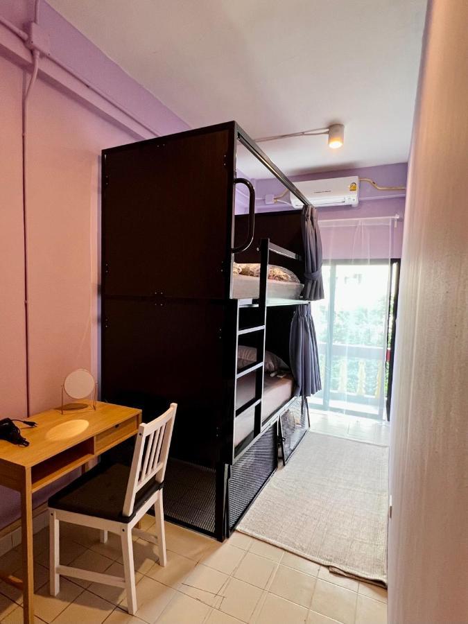 El Biografo Hostel Bangkok