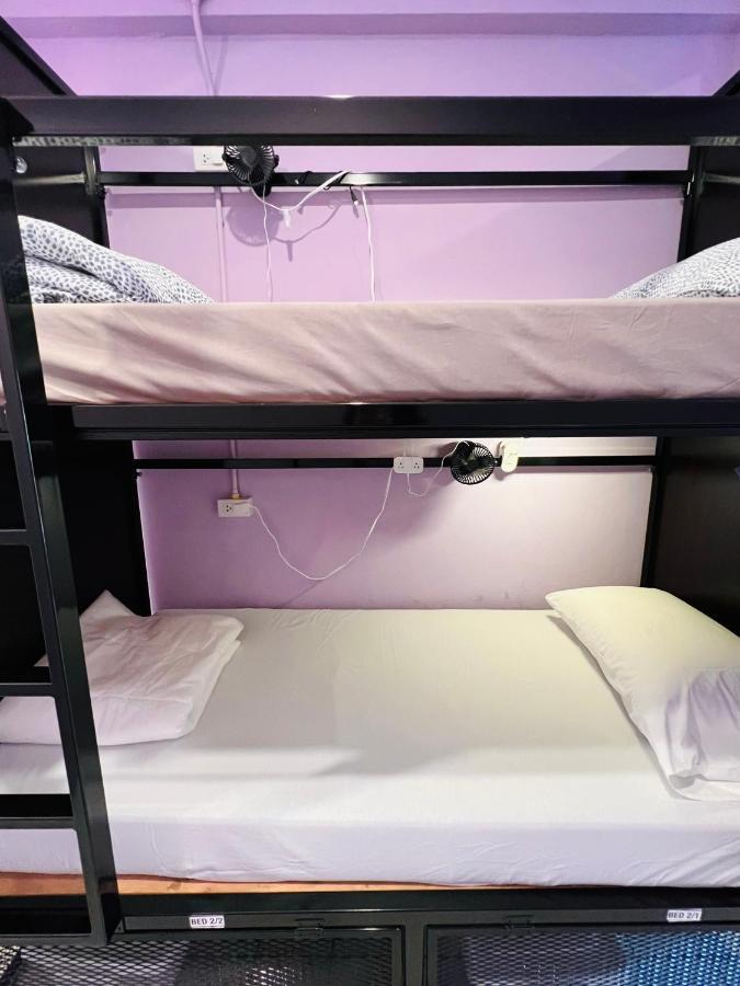 El Biografo Hostel *