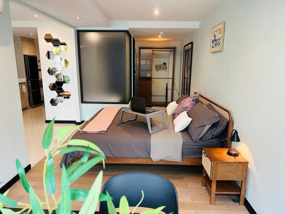 Apartment Serene In The Heart Of Bkk - The Great Wave Bangkok