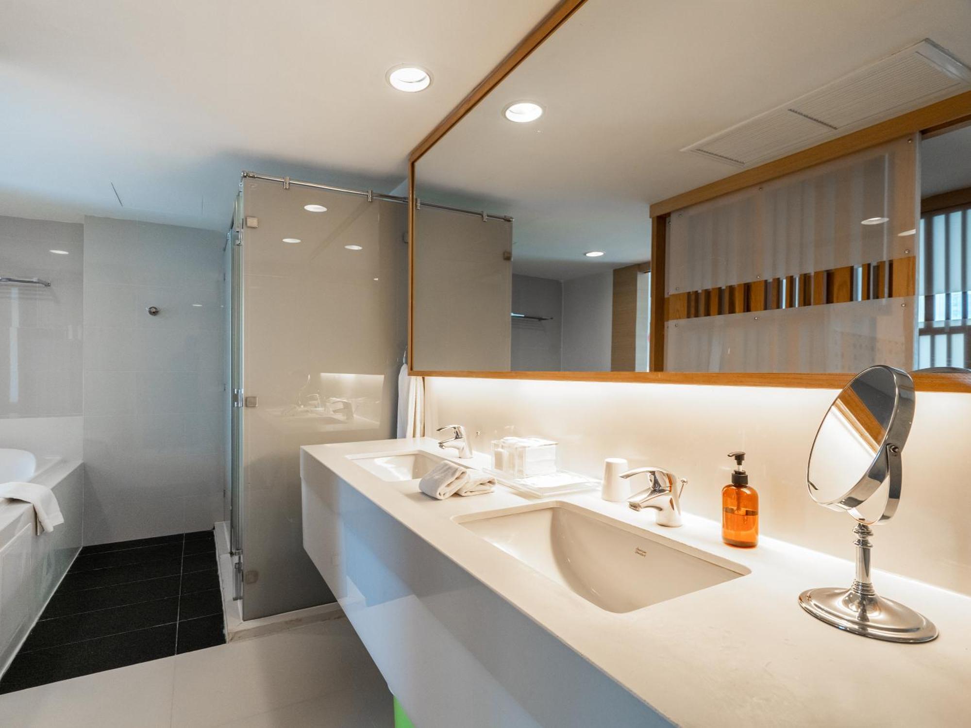 Hotel Vela Dhi Glow Pratunam - Sha