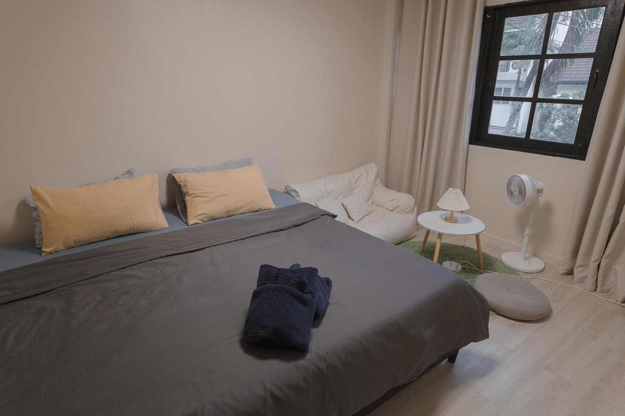 Private House 5bedrooms At Thonglor 4bath5toilet 10people Rumah liburan *