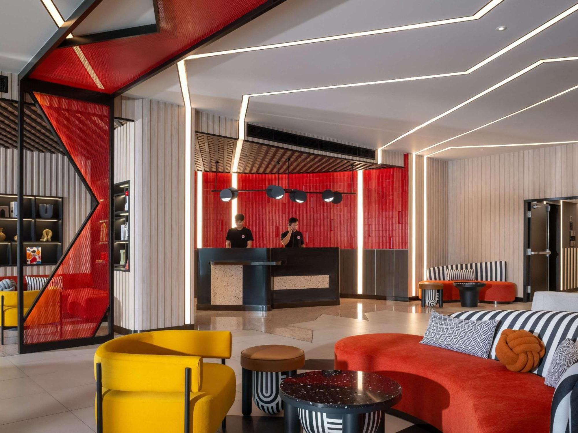 Tribe Living Sukhumvit 39 By Accorhotels