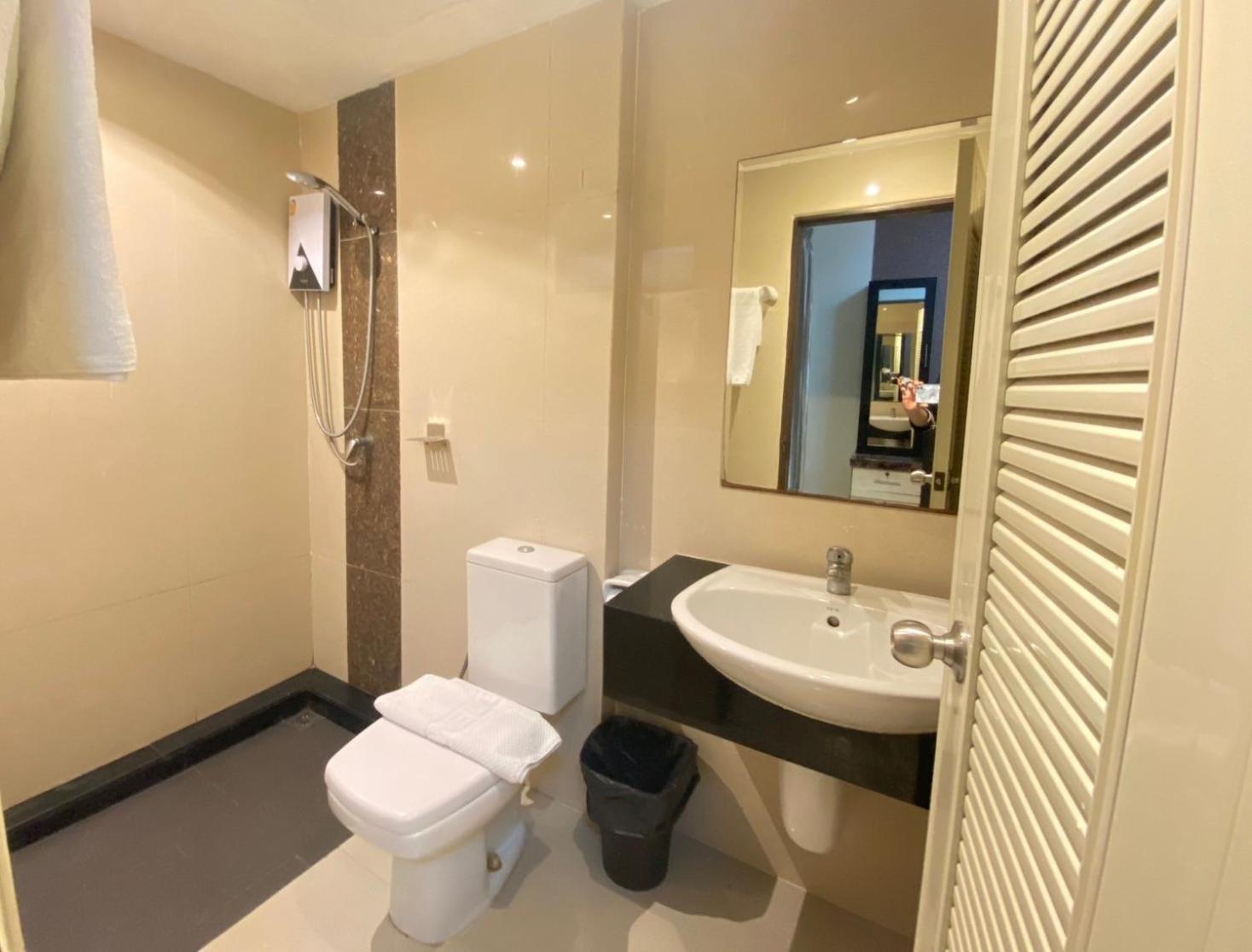 Leelawadee Modern Huaykwang 3* Bangkok