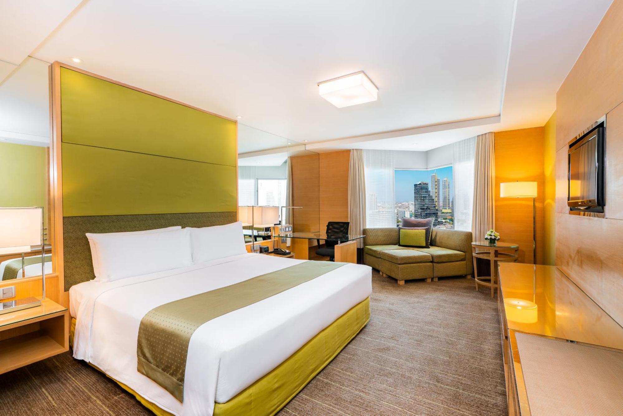 Holiday Silom By Ihg 4*