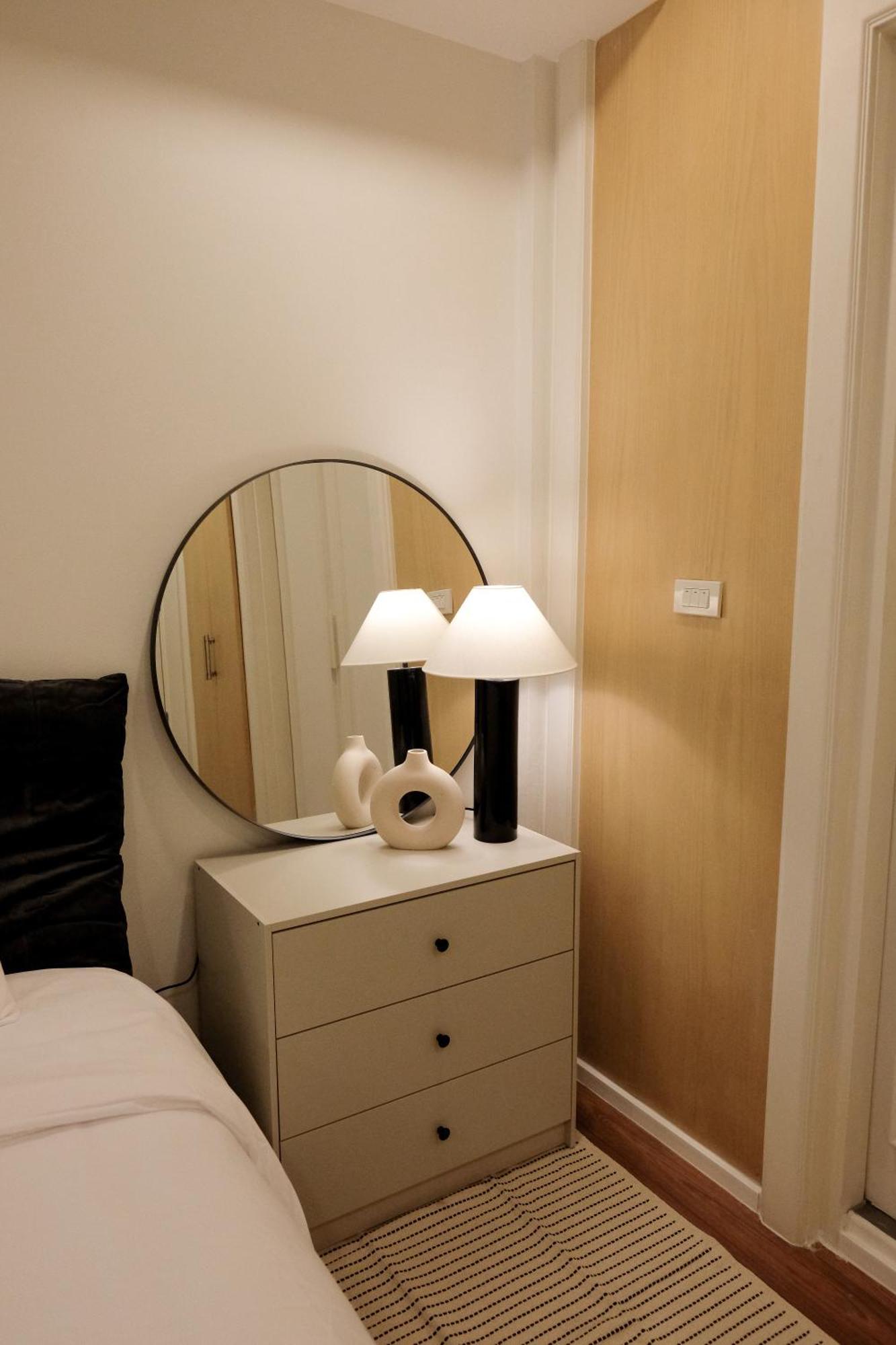 Upscale 3-bedroom 3-bathroom 1 Min To Bts Prompong Apartment Bangkok