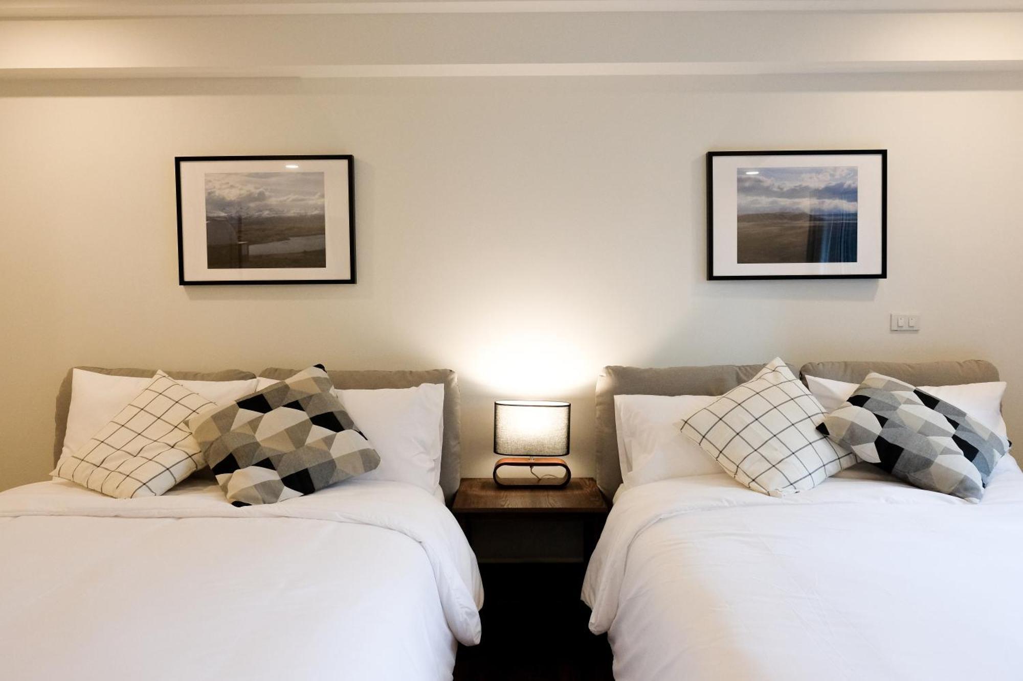 Upscale 3-bedroom 3-bathroom 1 Min To Bts Prompong Apartment Bangkok