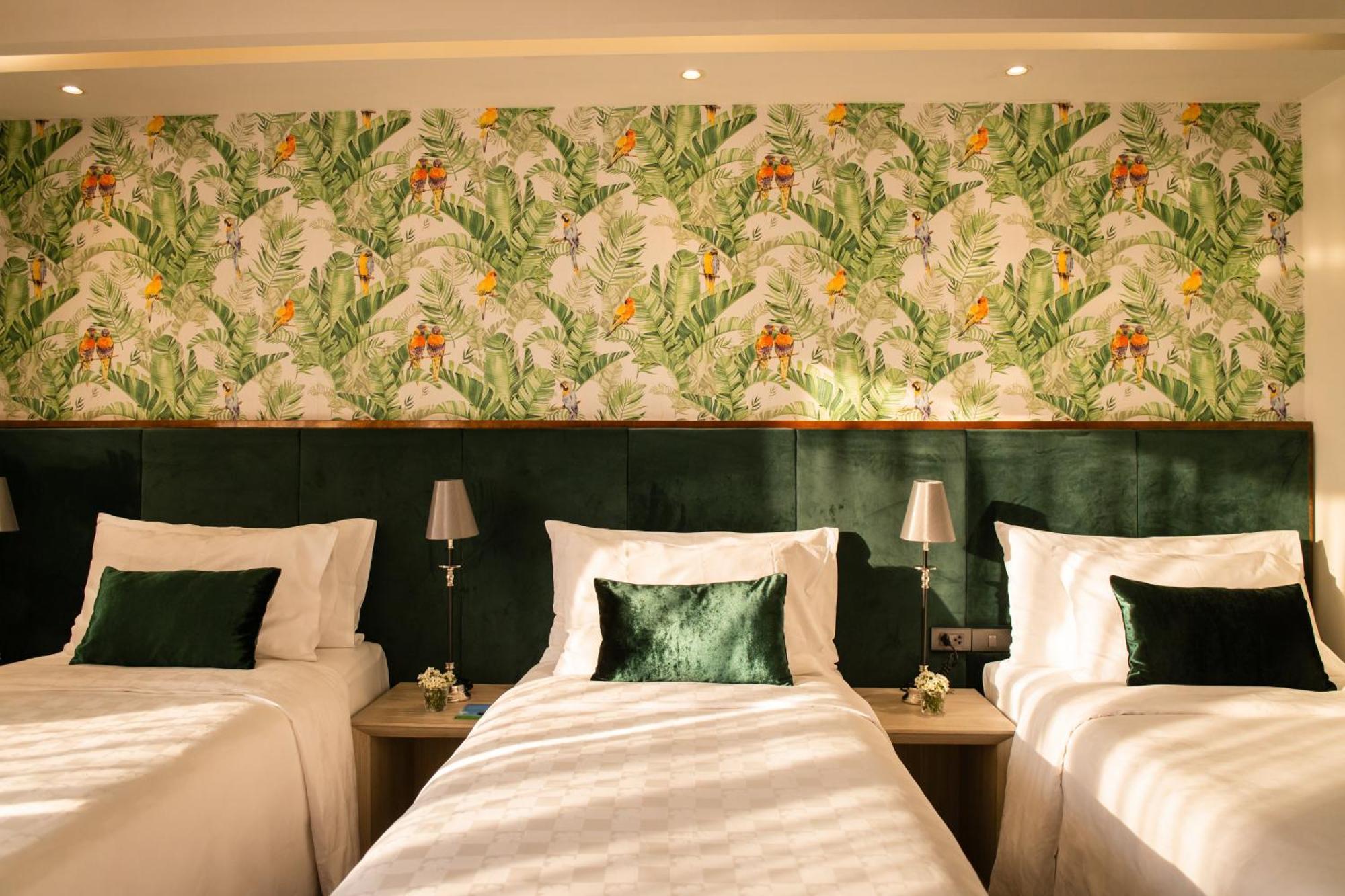Hotel Clover Asoke - Sha Extra