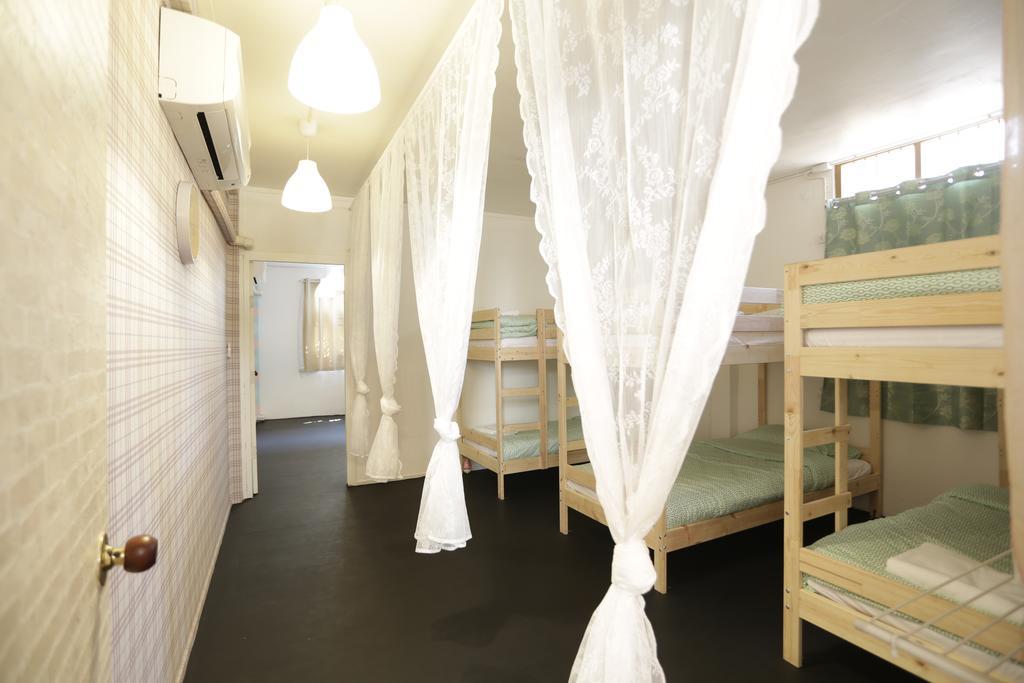 Tiger Lily Hostel Bangkok