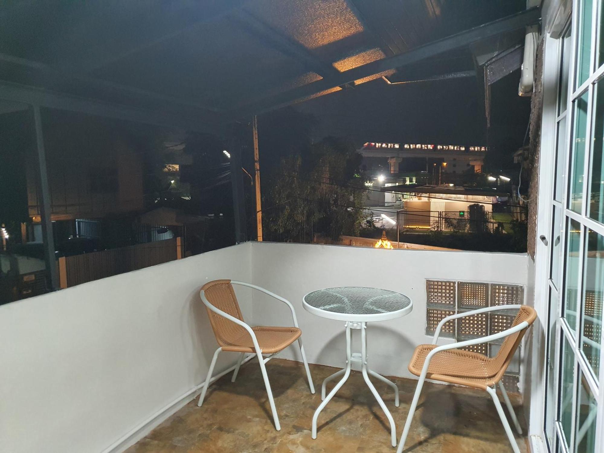 3 Bedroom Cozy Skytrain View Bkk * Bangkok
