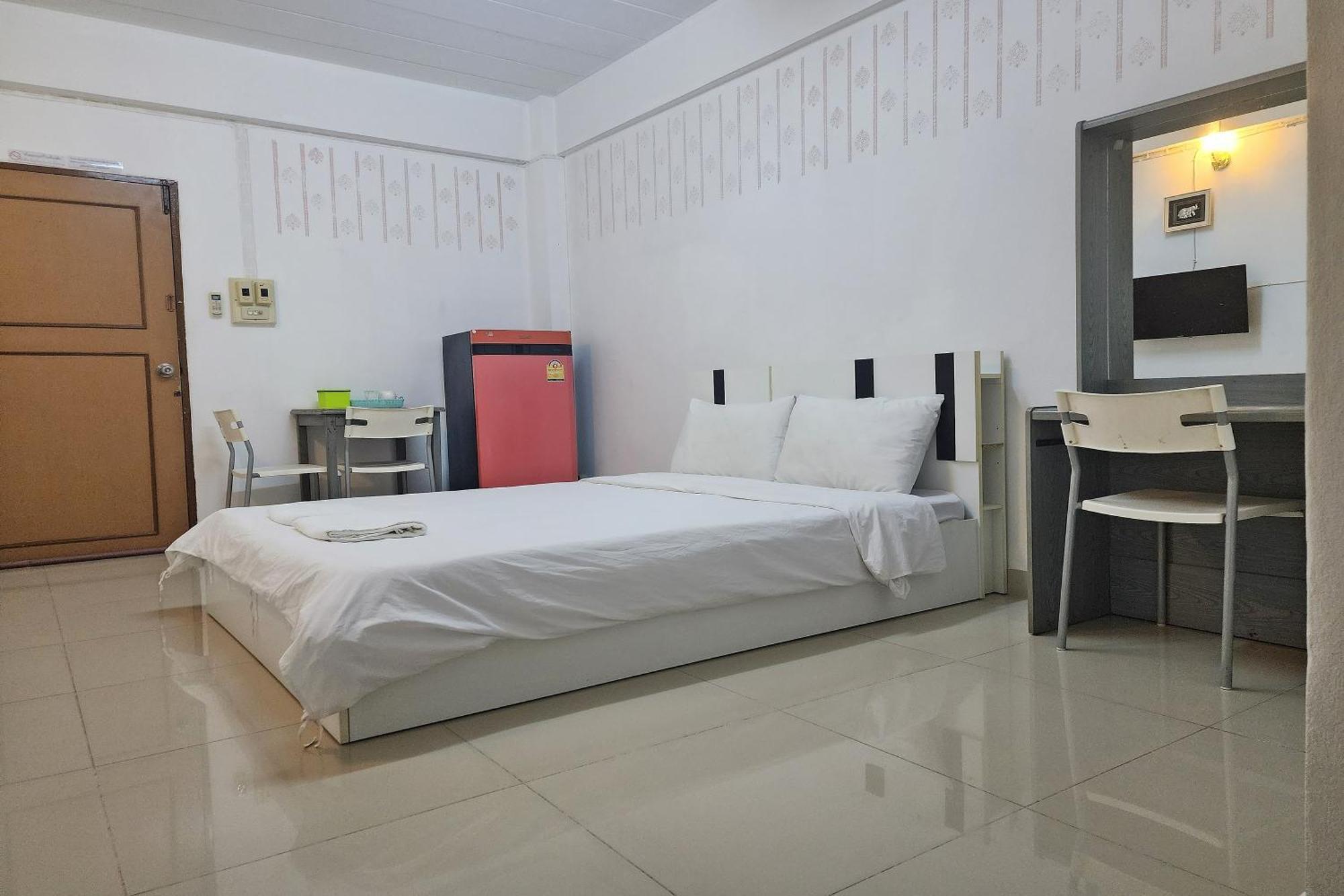 Kaset Aparthotel *
