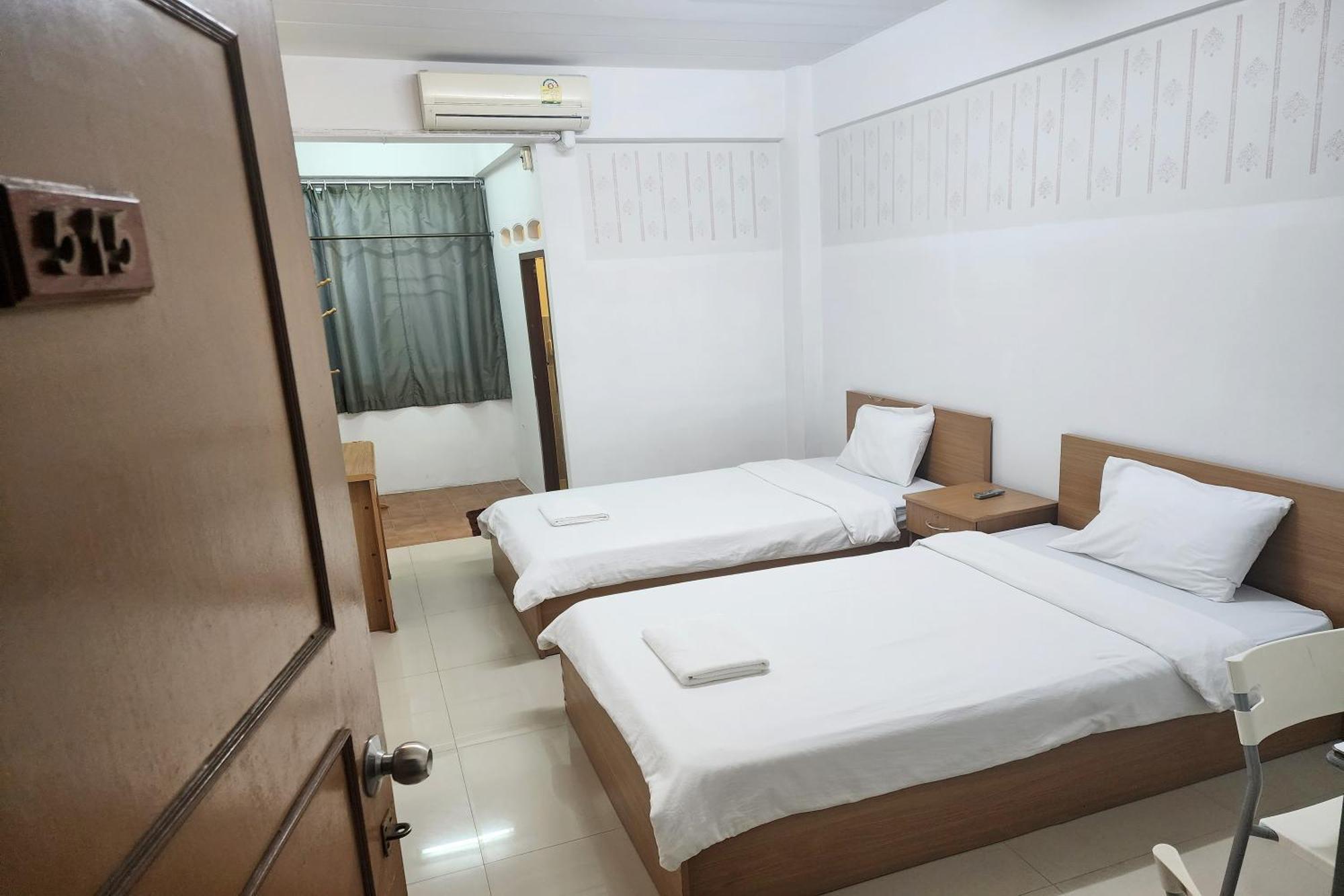 Aparthotel Kaset *