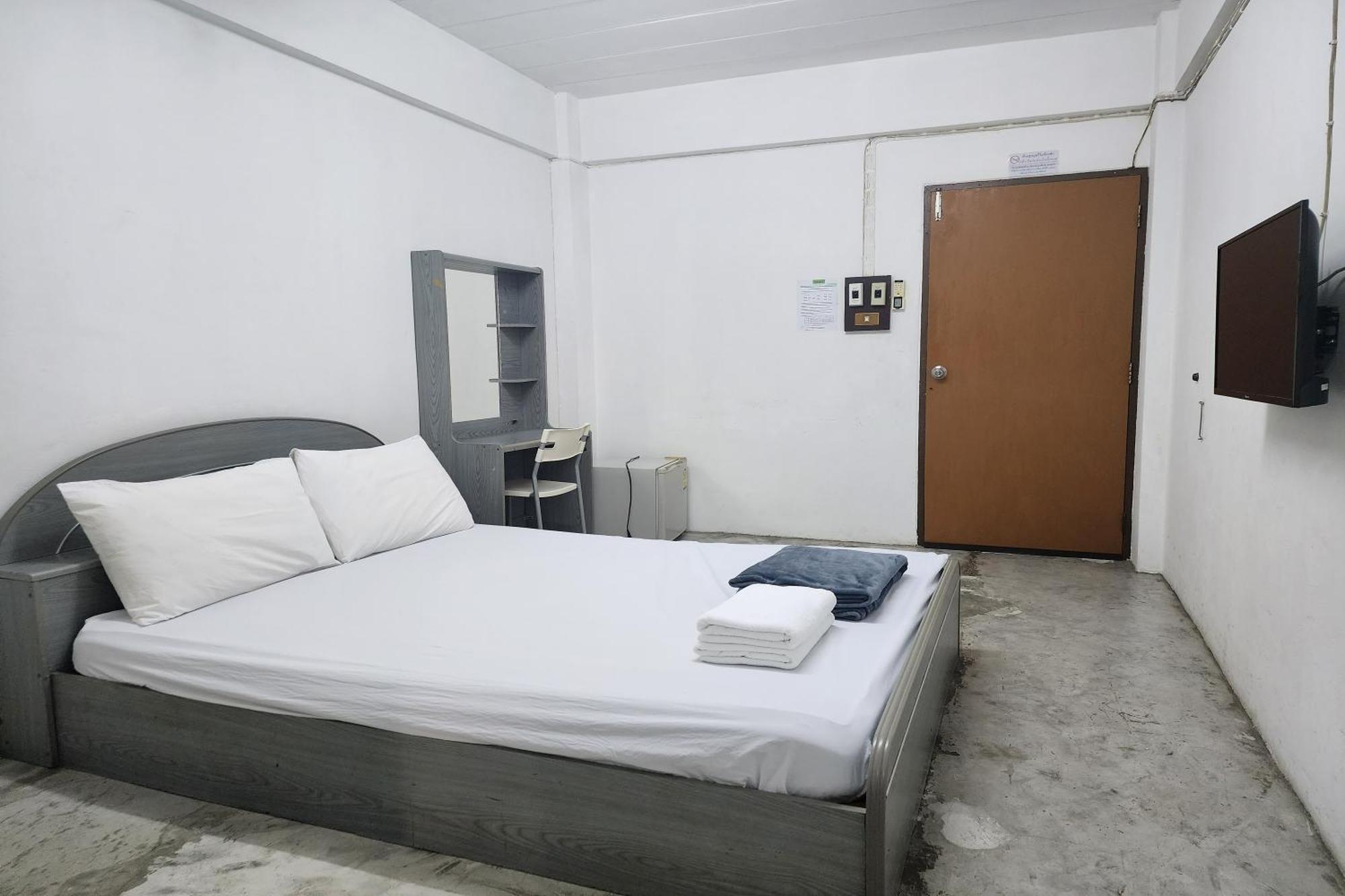 Kaset Aparthotel *