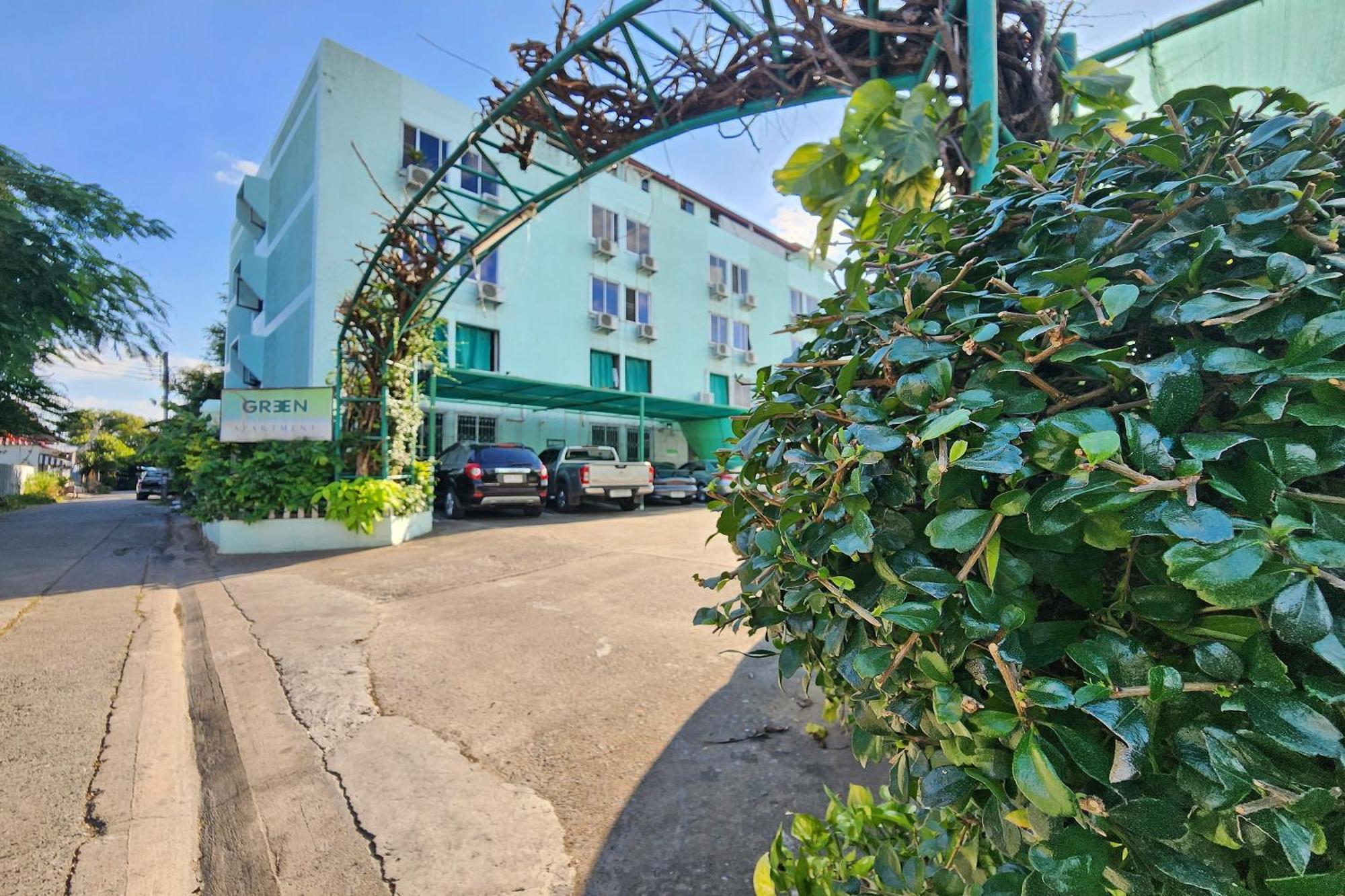 Kaset Aparthotel Bangkok