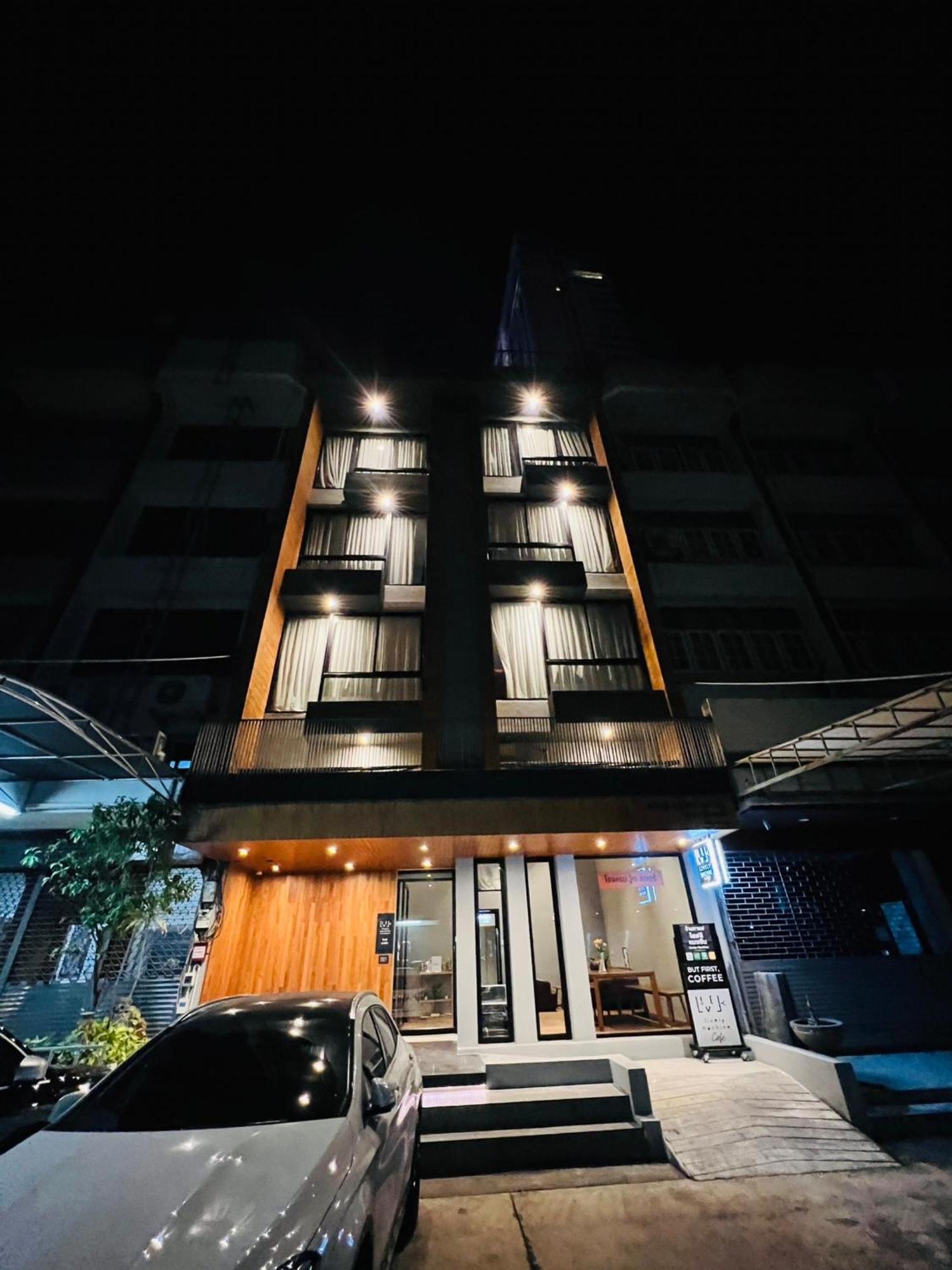 Woodstory Boutique Bangkok