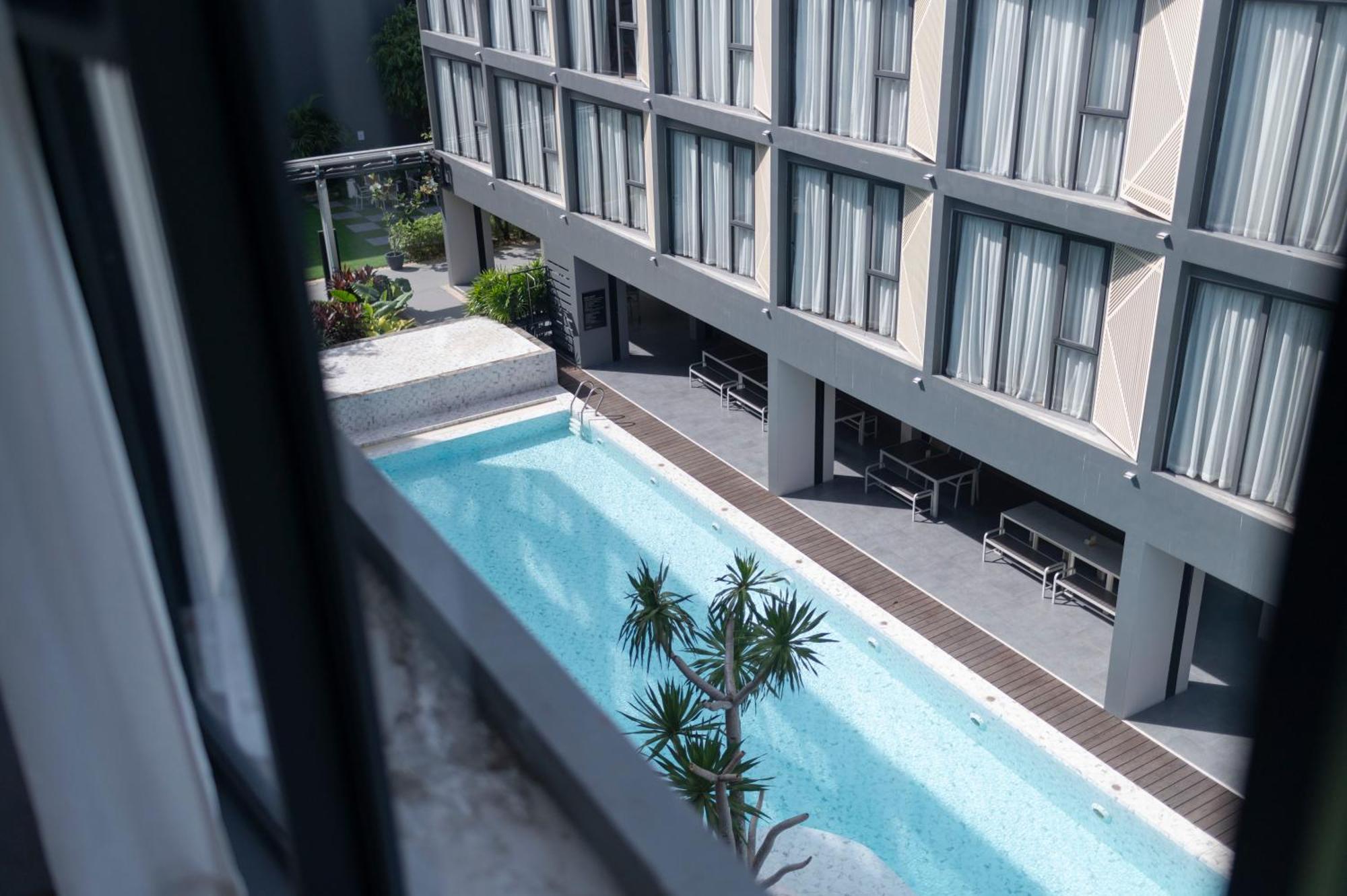 Canalis Suvarnabhumi Airport Hotel