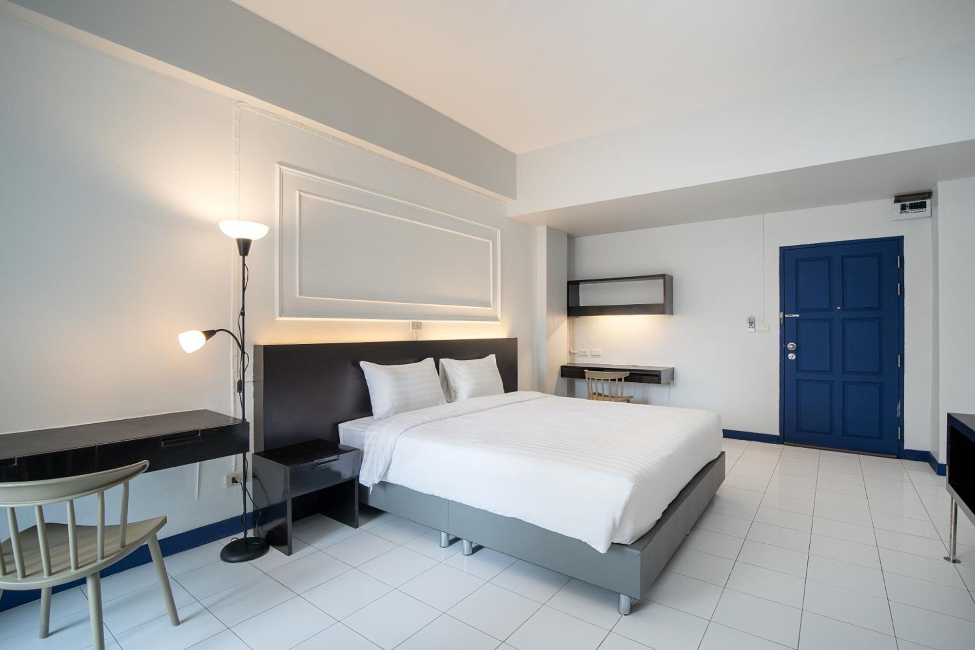 Aparthotel Capitel Rama 4 *
