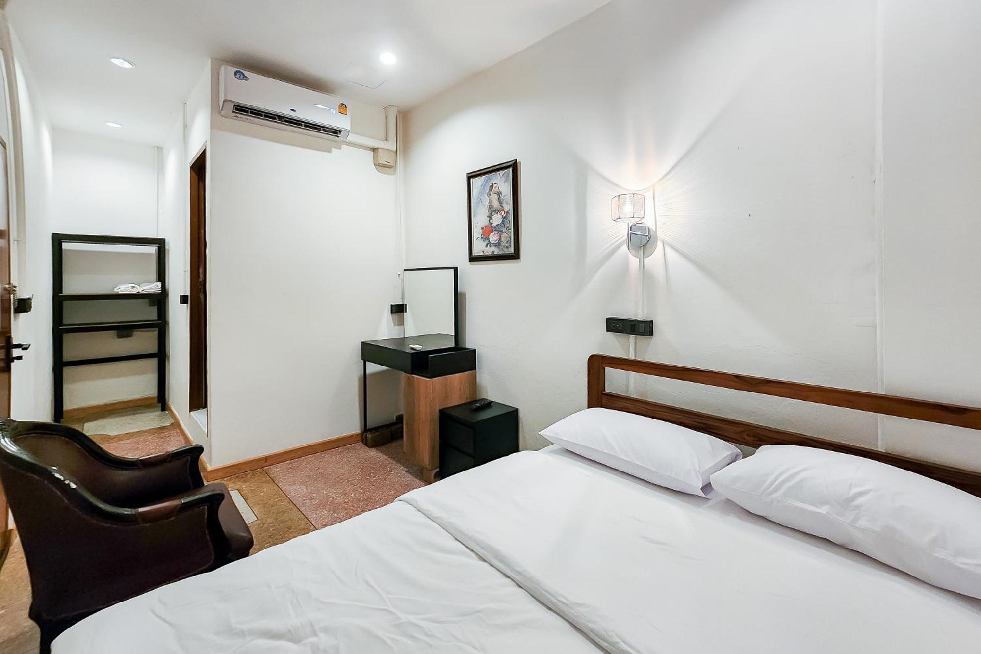Hostel Taladnoi Paint House *