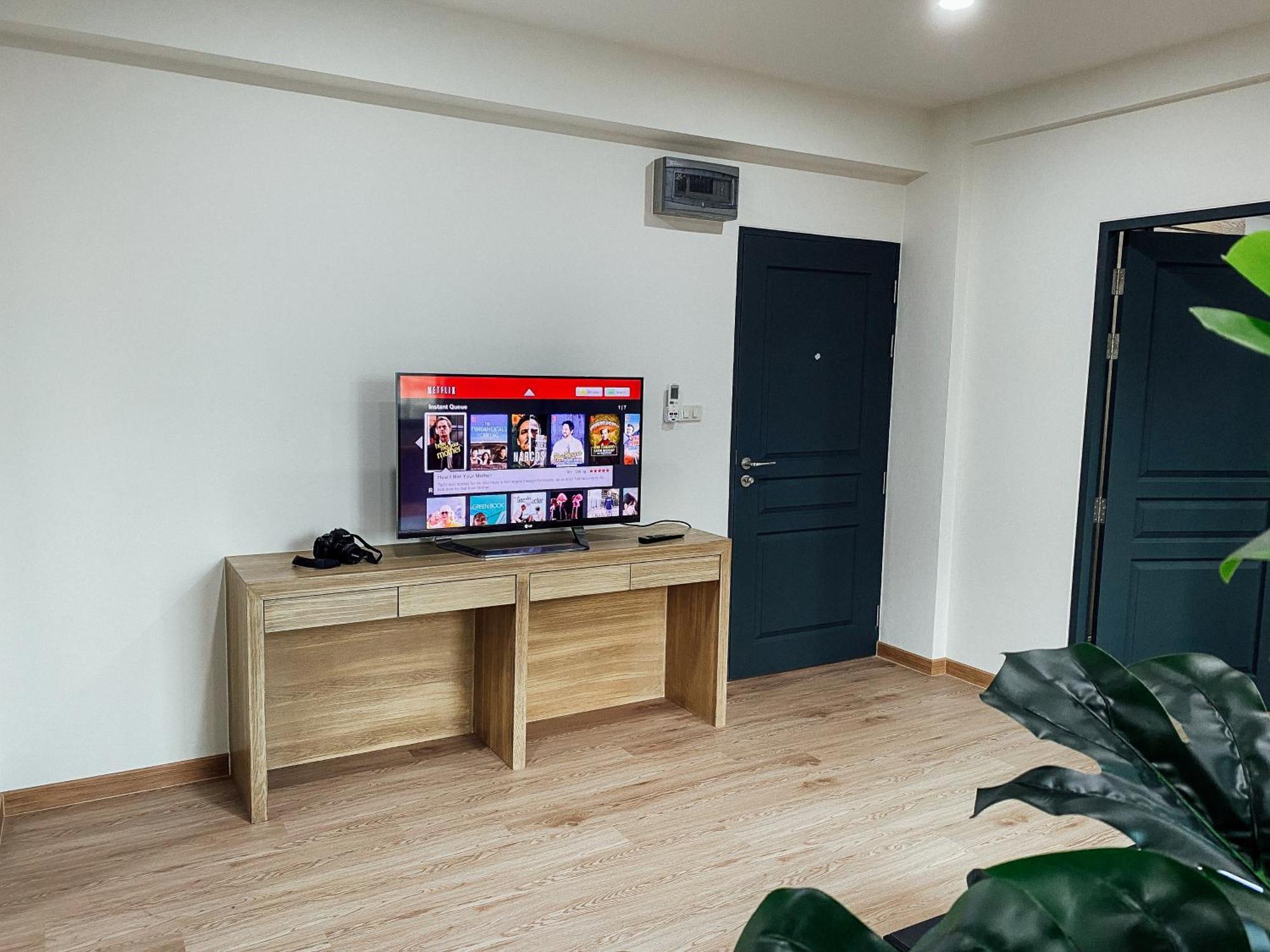 Gp House - Sukhumvit Onnut Bts Skytrain Hotel *