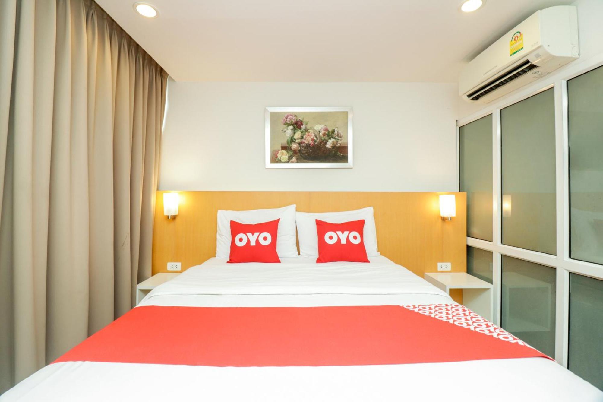 Oyo 225 Premier Place Hotel