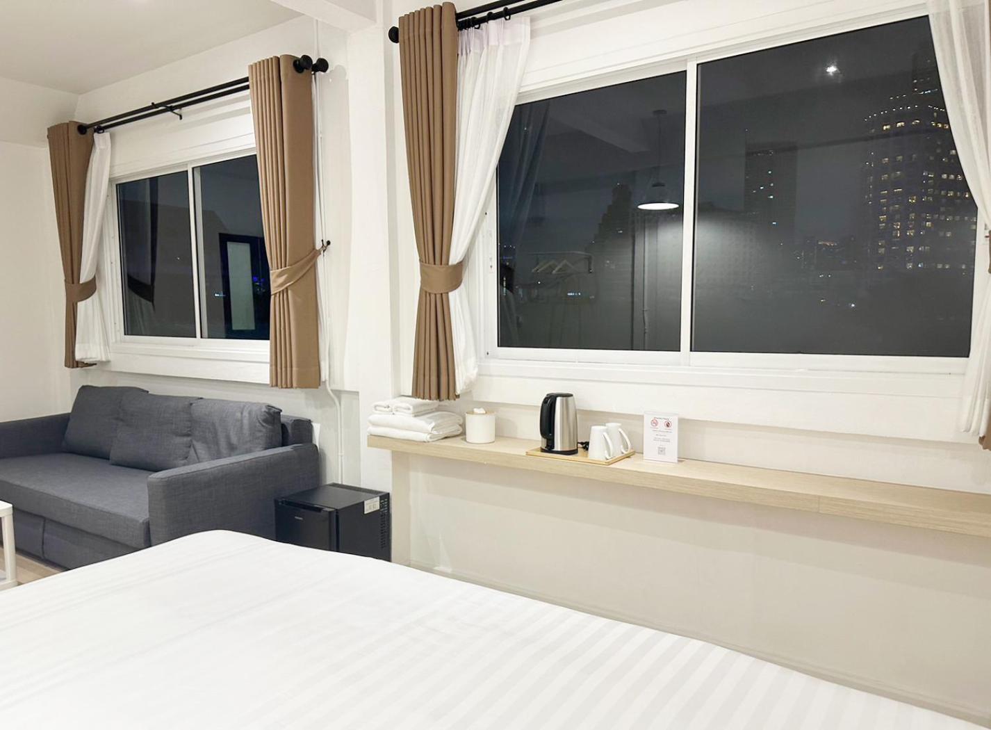 Hotel River Bangkok