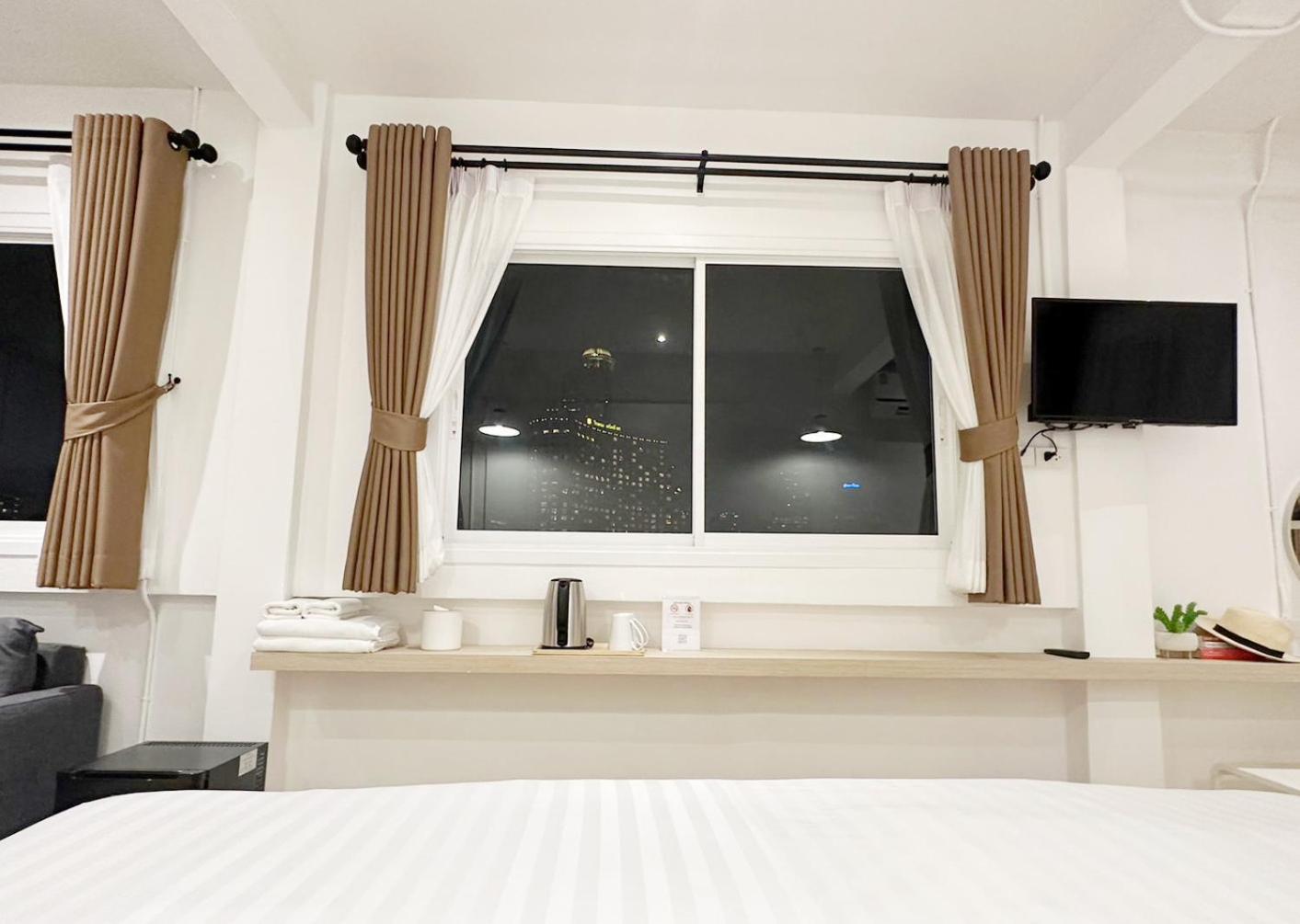 River Hotel 3*