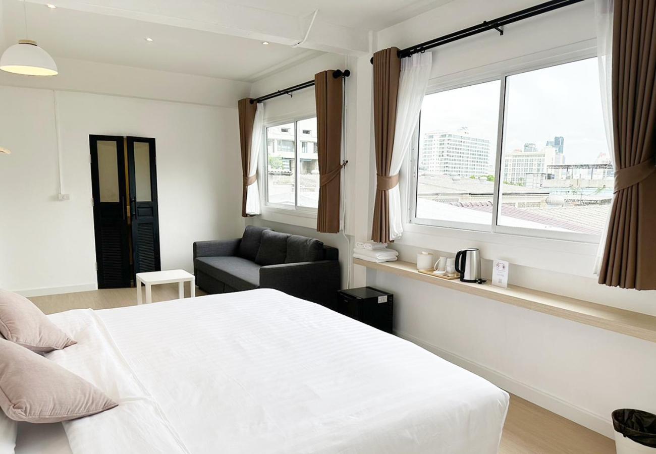 Hotel River 3*