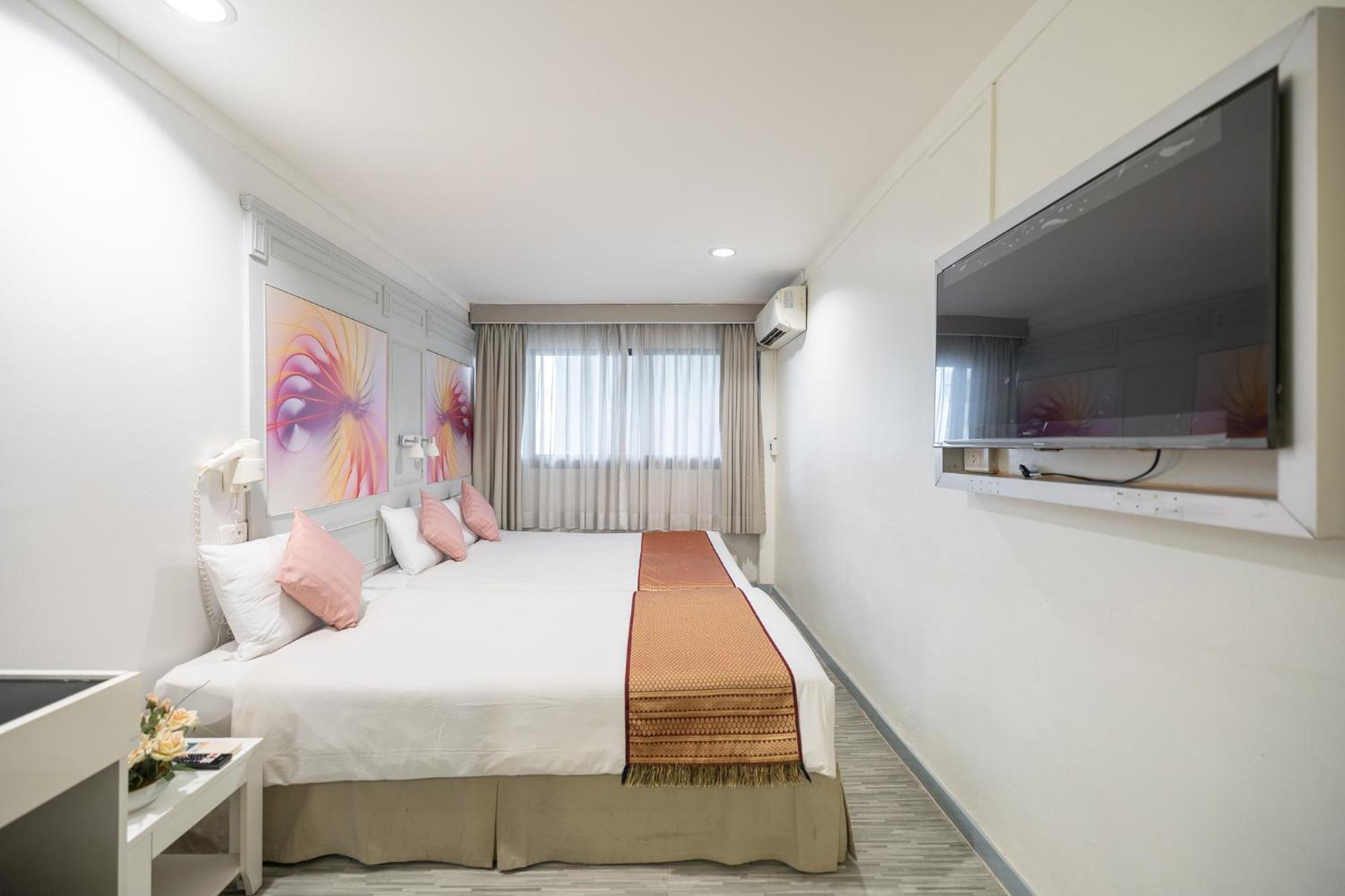 Pratunam Hotel 3*