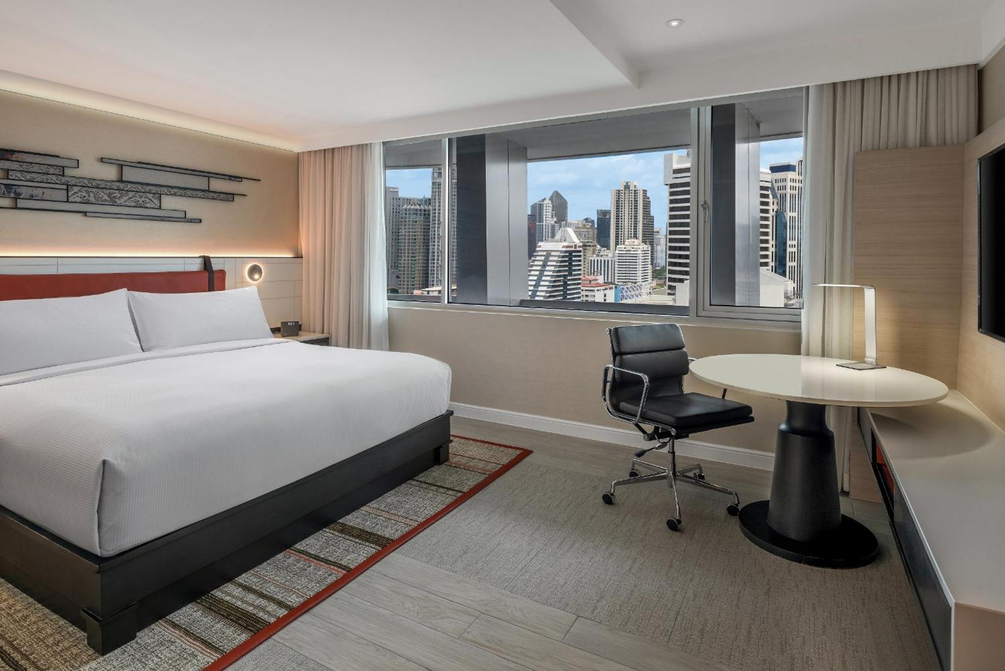 Doubletree By Hilton Ploenchit Hotel Bangkok