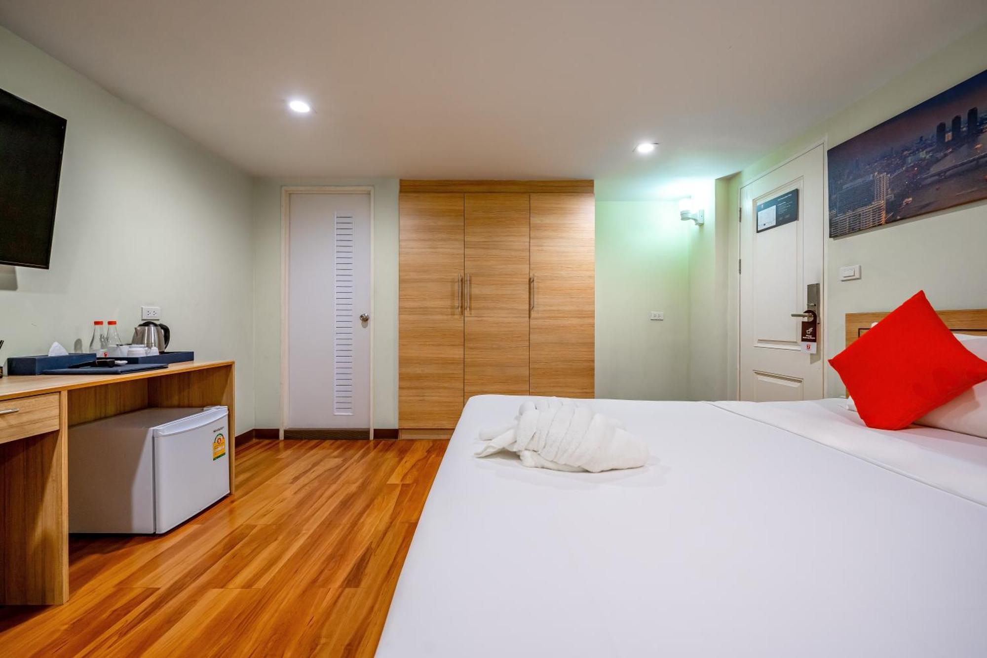 7 Days Premium At Icon Siam Station Hotel