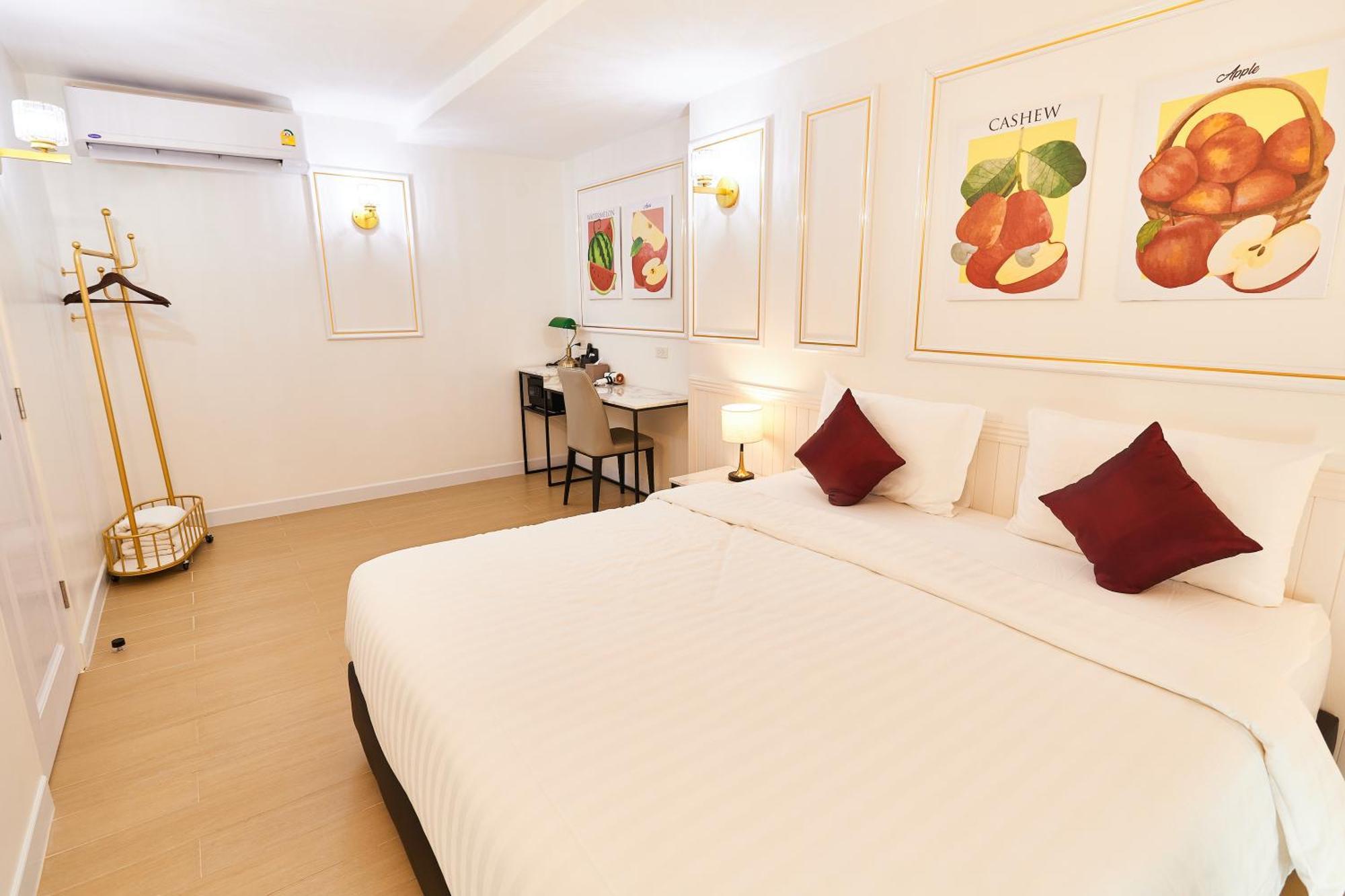 Hotel Rose Apple Bangkok