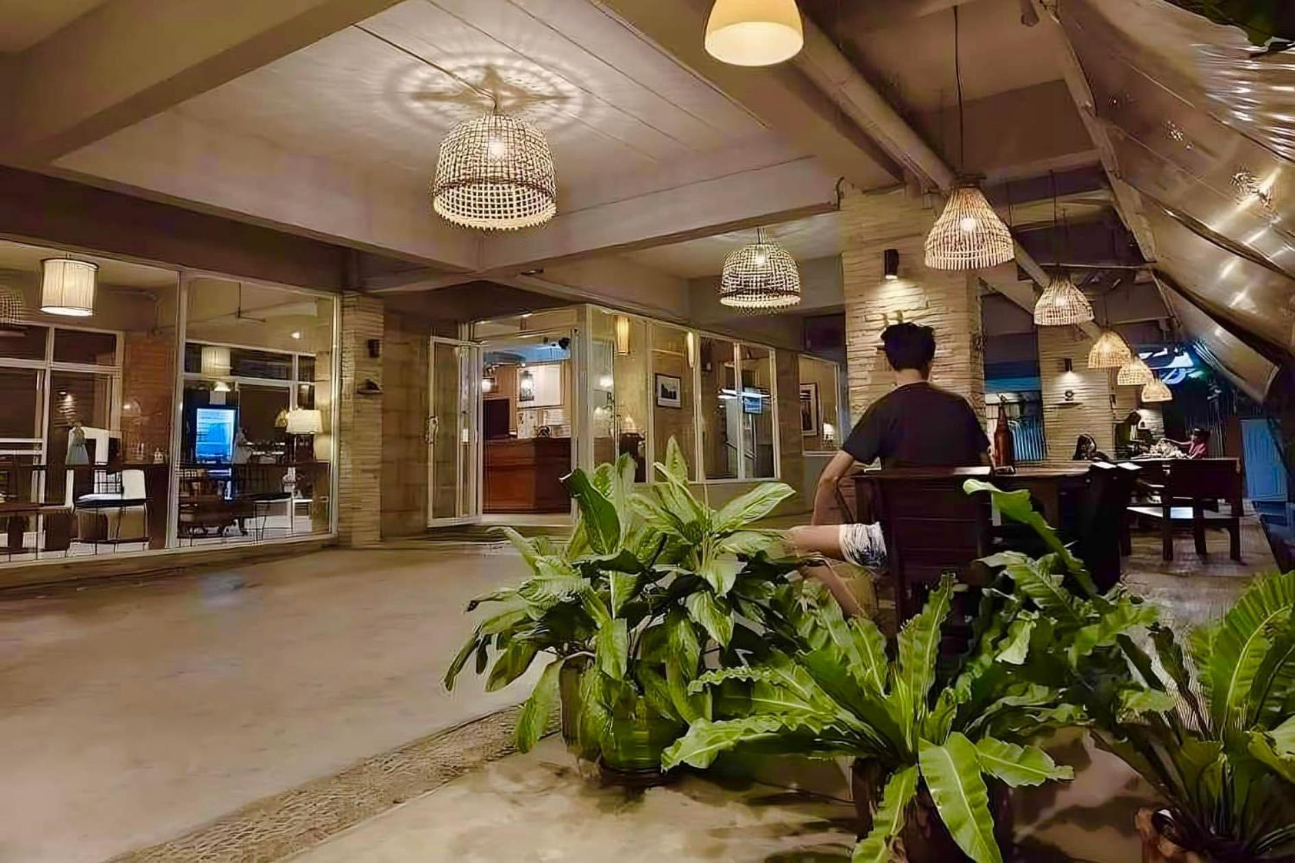 Plai And Herbs Suvarnabhumi Airport Hotel 3*