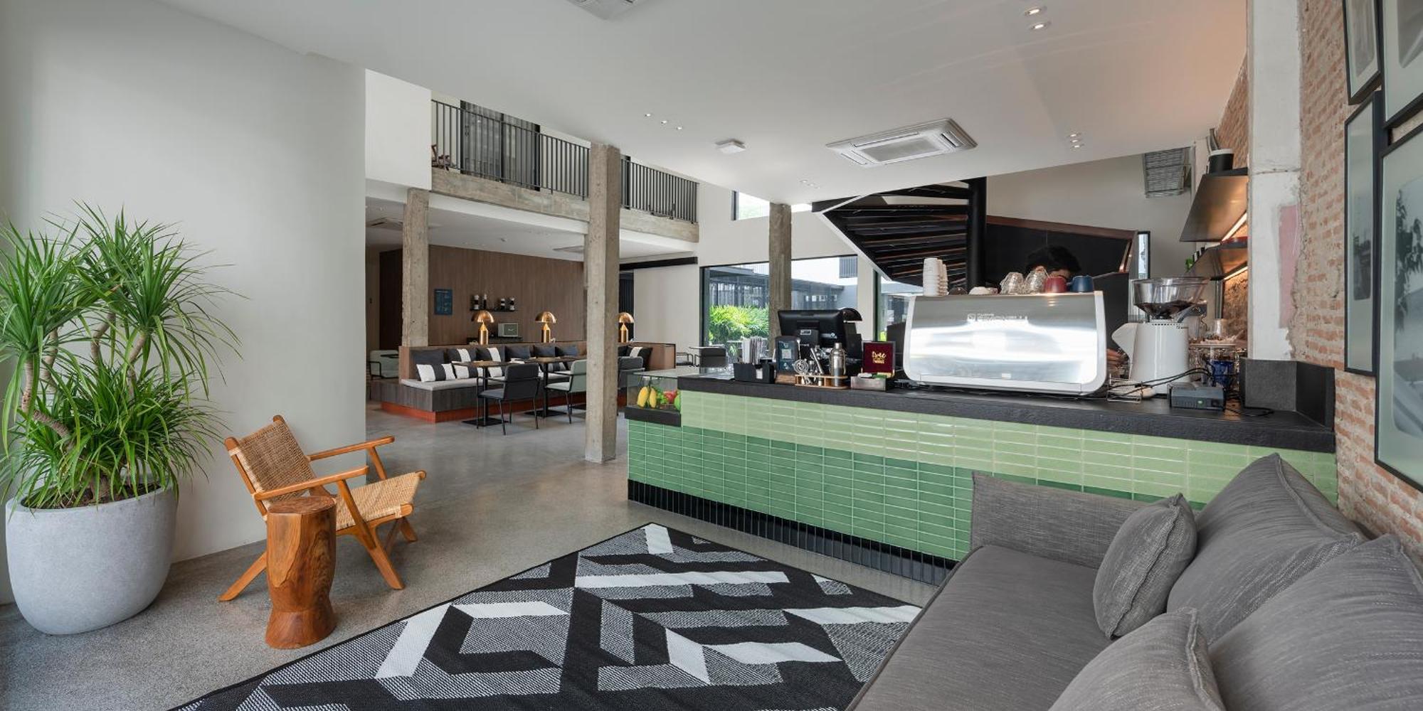 Lilit Bang Lumphu Hotel 4*