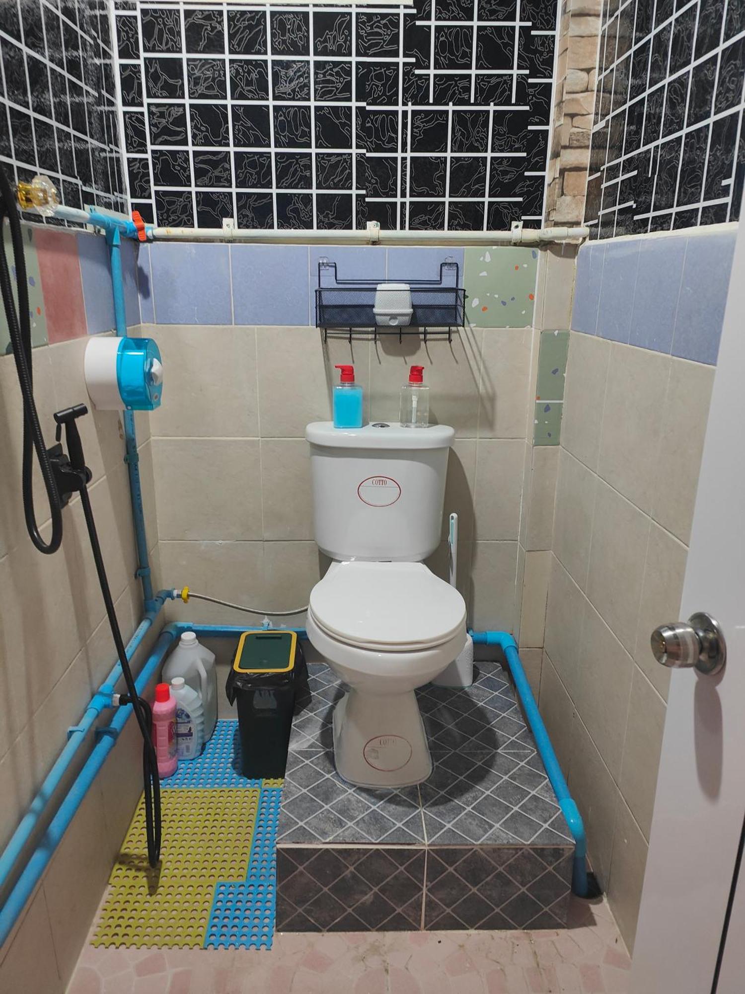 108 Olan Place Quiet With Free Wi-fi Apartemen *
