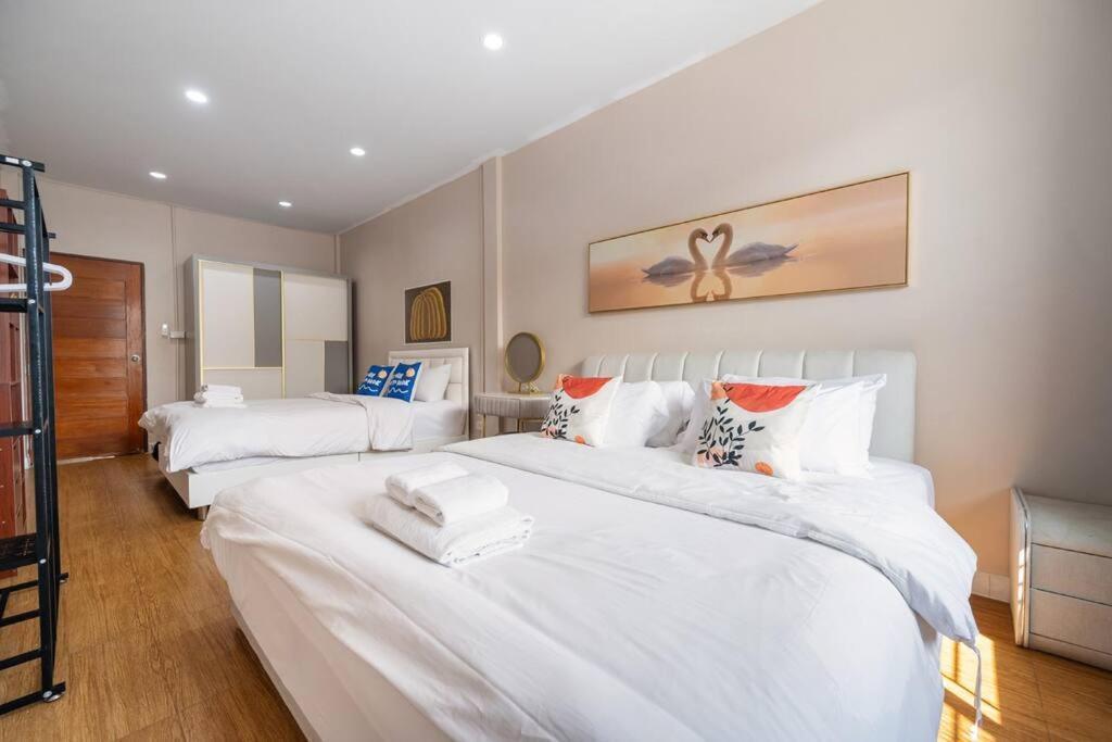 Villa Miq 142 Huai Khwang_new4br/jodd Fair Bangkok